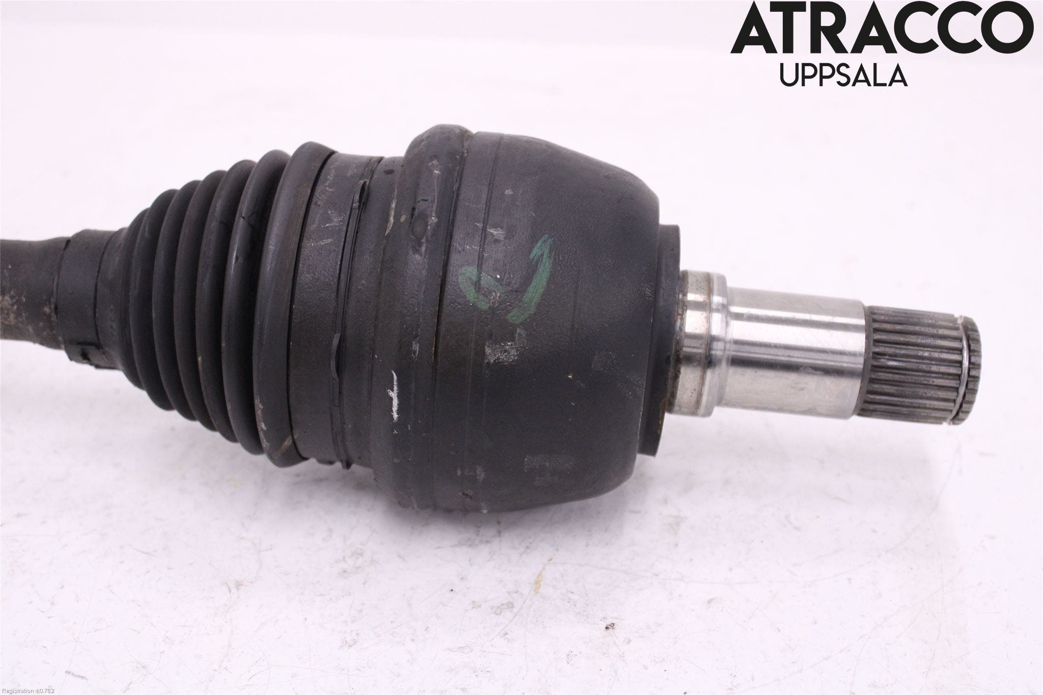 Mercedes-Benz MB CLA-KLASS (C117/X117) 13-19 Drivaxel Fram Vänster