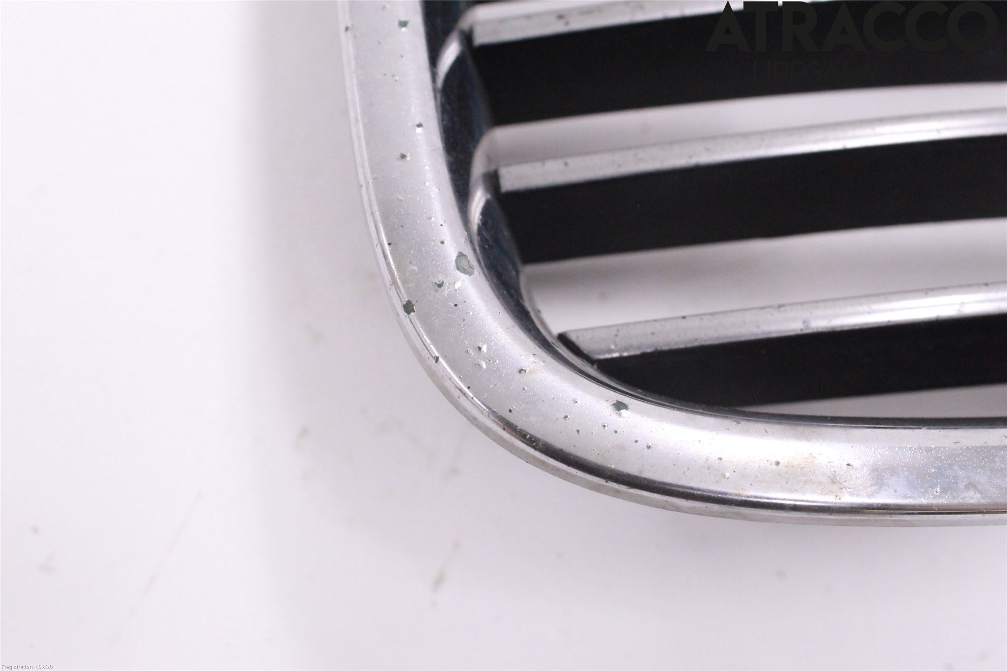 BMW 5 F10/F11/F18 09-17 Grilldel Höger