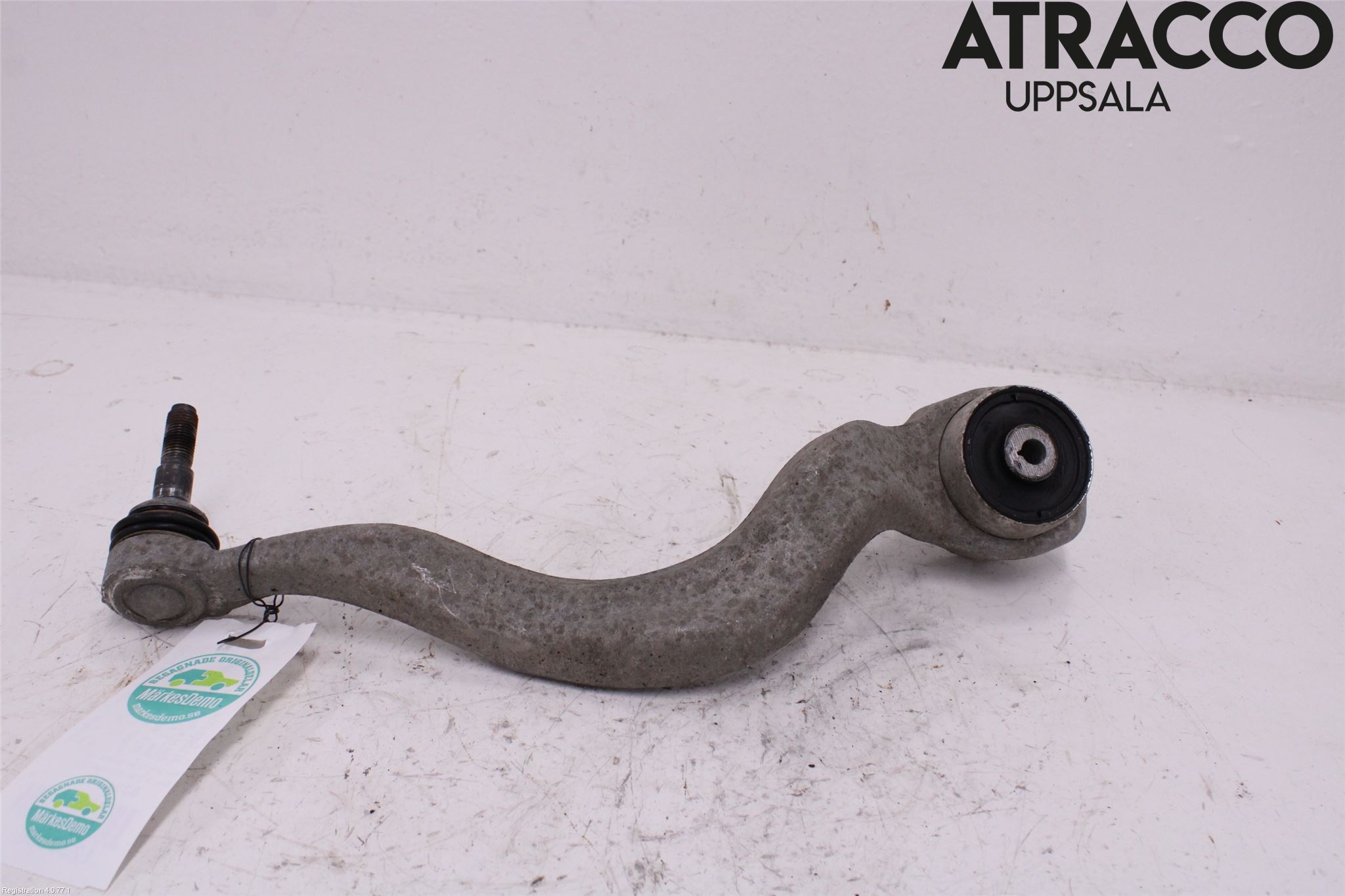 BMW 3 F30/F31/F80 12-19 Bärarm Fram Undre Hö