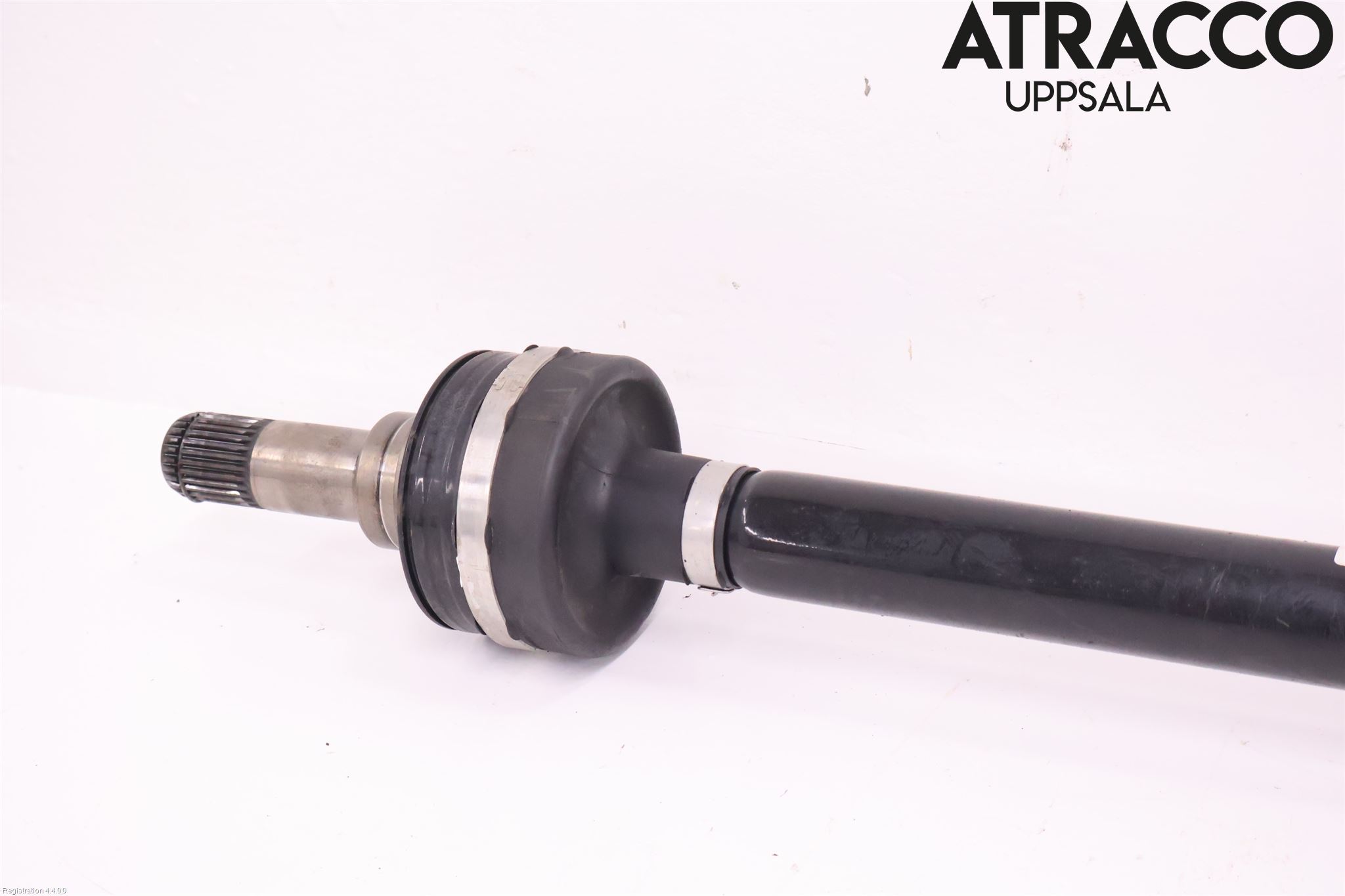 BMW 5 G30/G31/F90 17-23 Drivaxel Bak Vänster