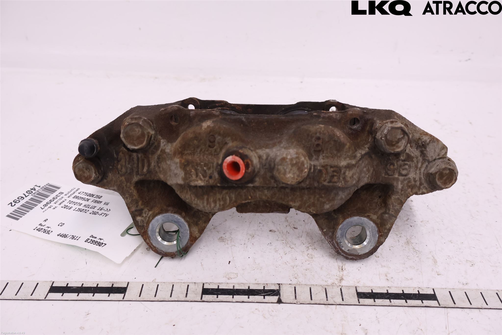 Toyota HILUX 16- Bromsok Fram Vänster