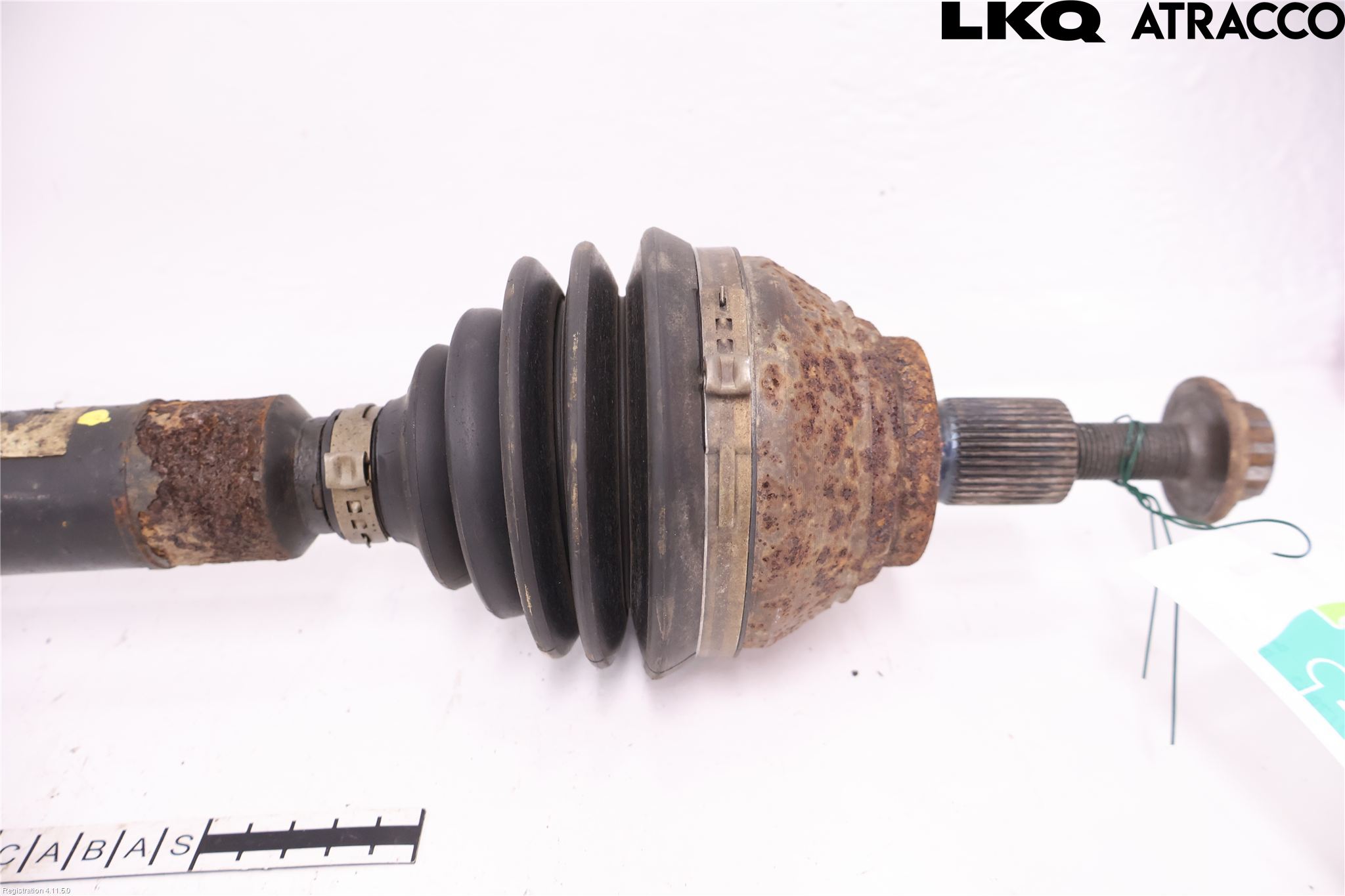 Volkswagen VW CADDY 16-20 Drivaxel Fram Höger