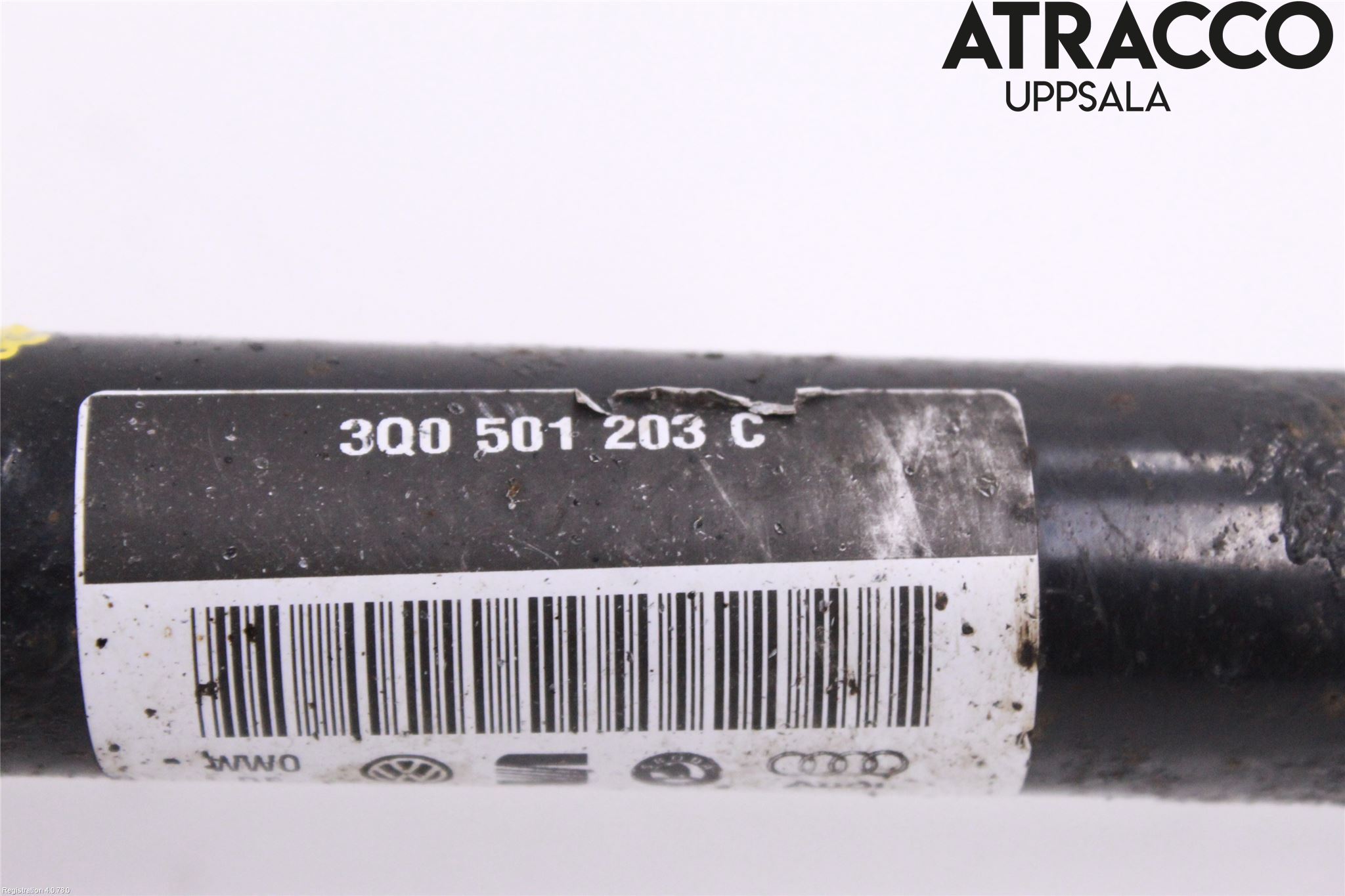 Volkswagen VW PASSAT 15-19 Drivaxel Bak Vänster
