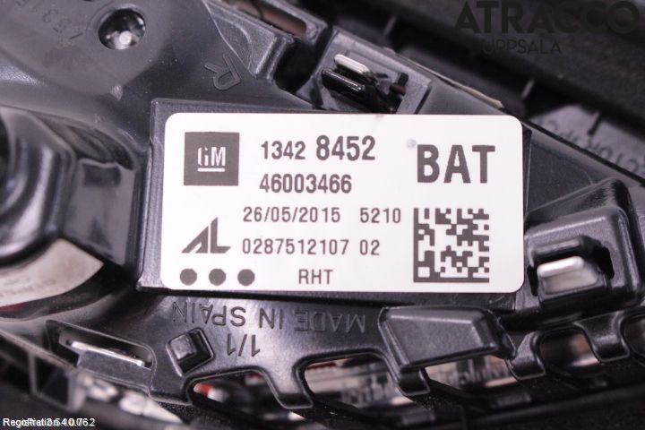 Opel CORSA E 15-19 Bakljus Lucka Hö