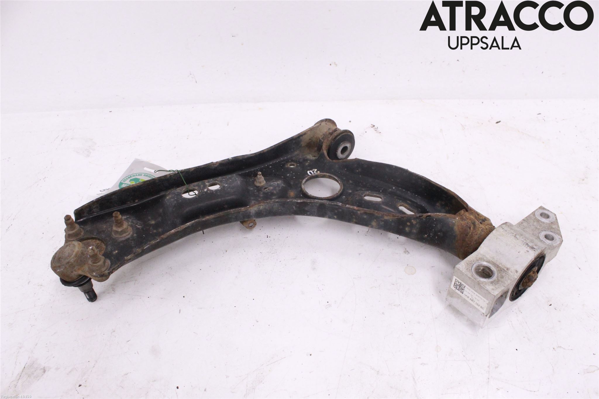 Volkswagen VW GOLF VI 09-13 Bärarm Fram Undre Hö