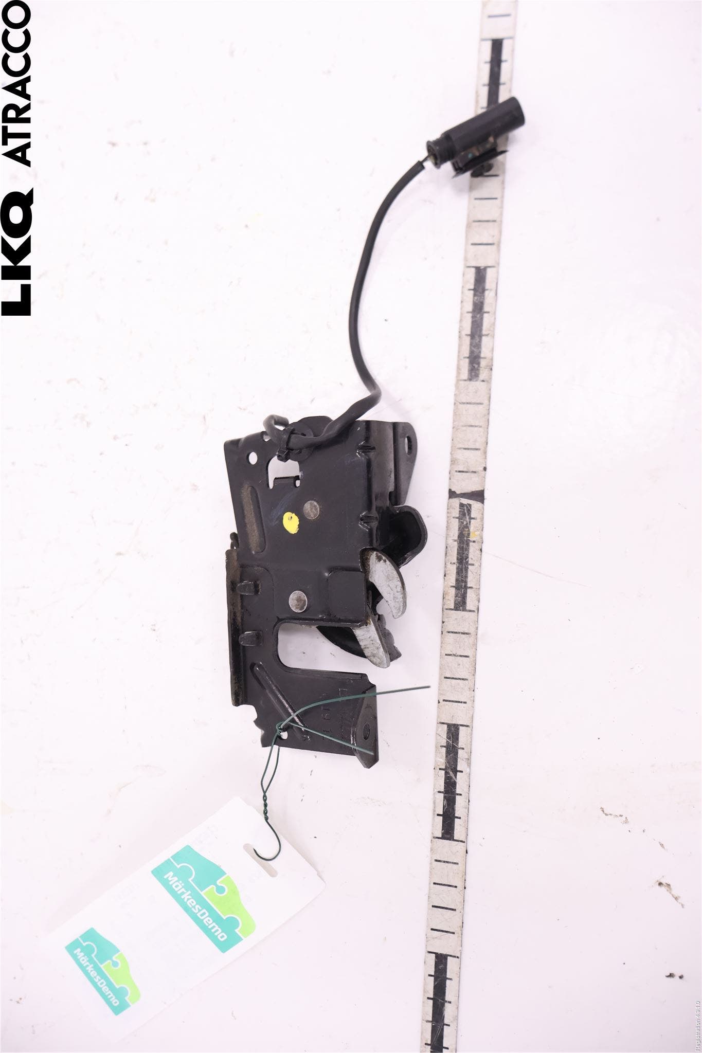 BMW 3 F30/F31/F80 12-19 Huvlås