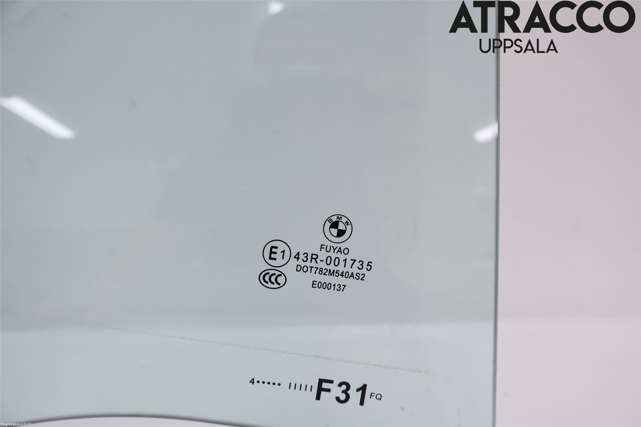 BMW 3 F30/F31/F80 12-19 Dörruta Bak Höger
