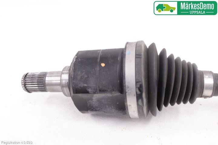 Kia SPORTAGE (SL) 11-15 Drivaxel Fram Vänster