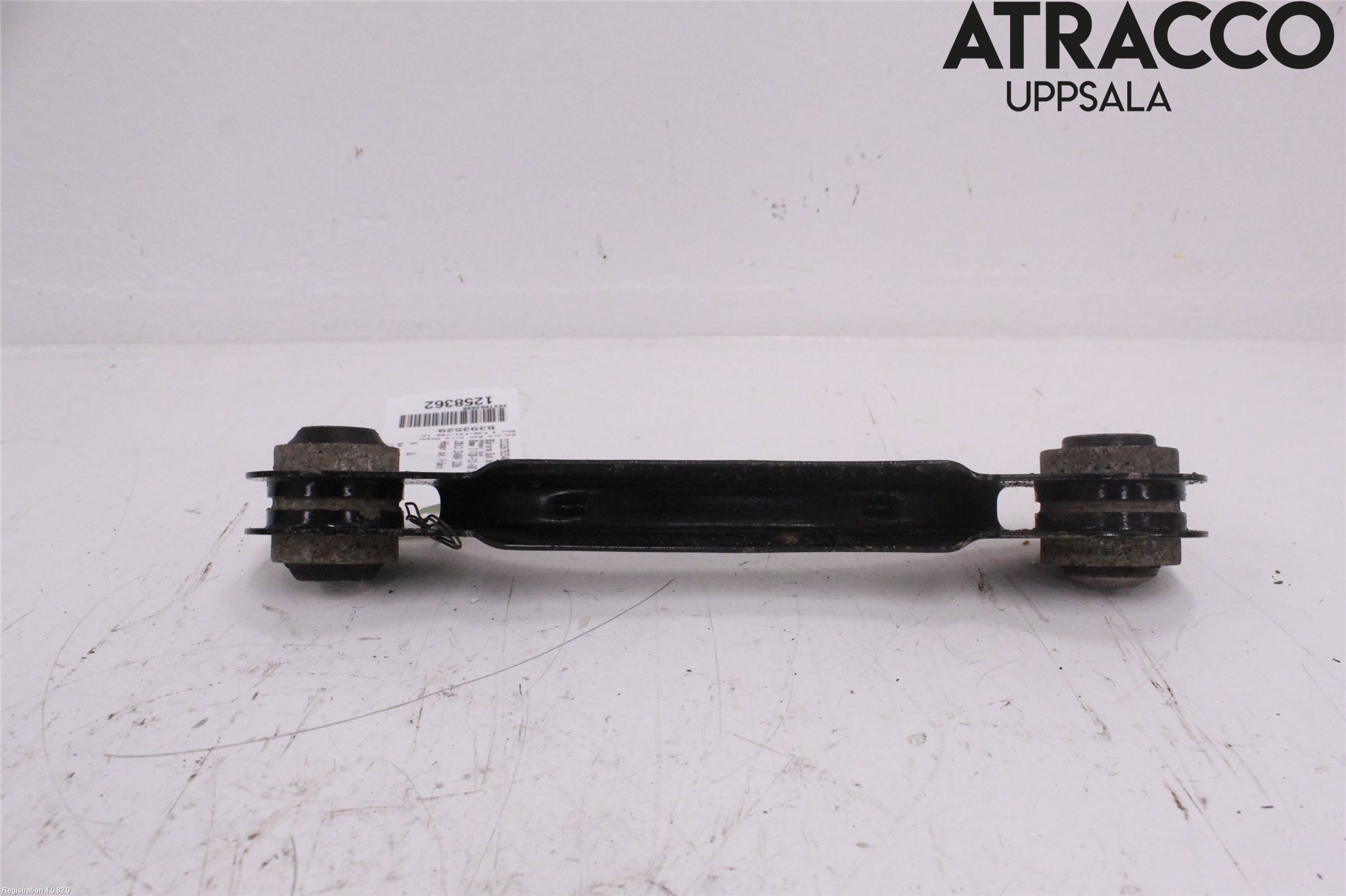 BMW 3 F30/F31/F80 12-19 Bärarm Bak Övre Höger