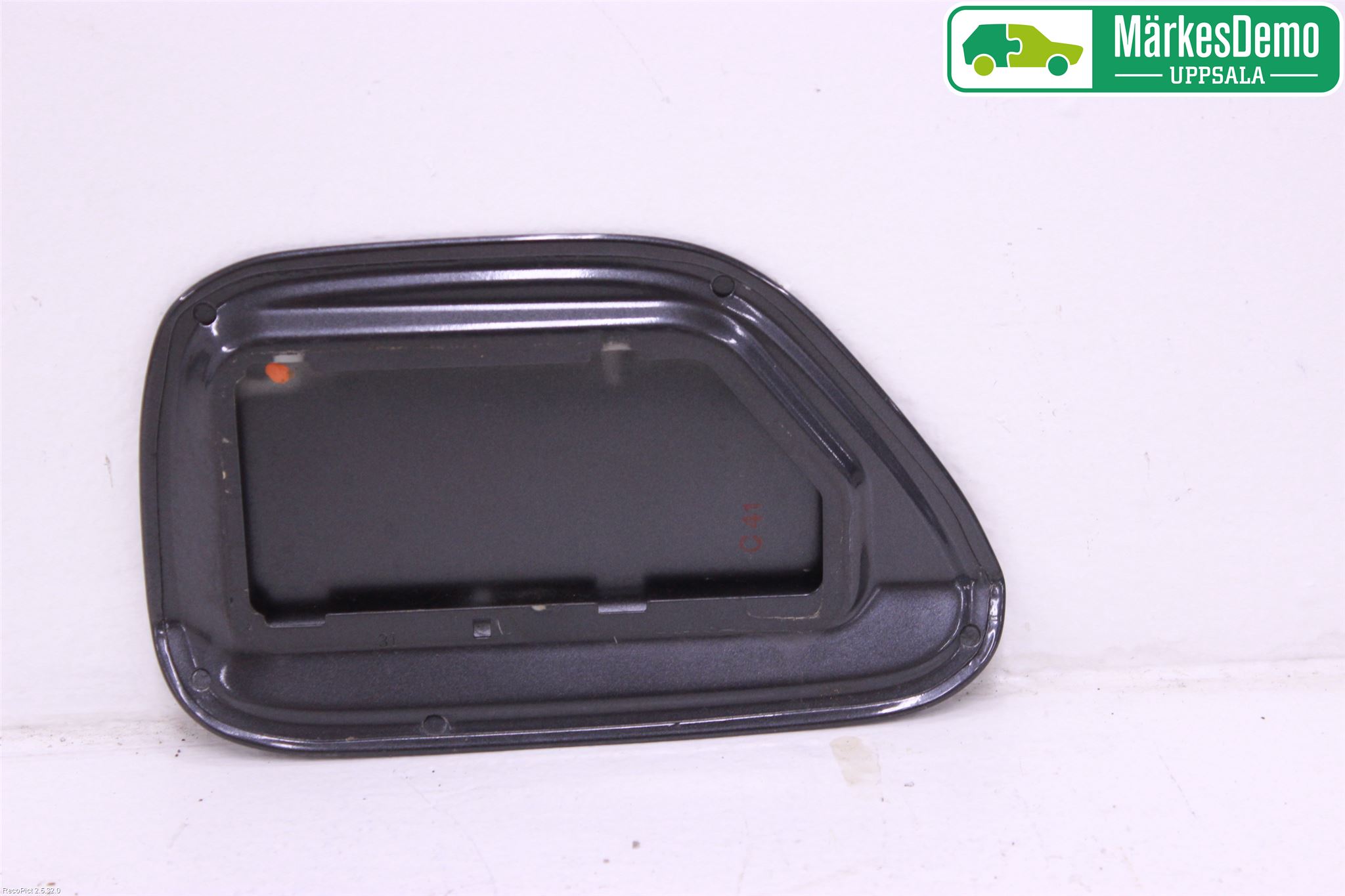 BMW 3 E92/93 Coupé/Cab 05-14 Tanklucka