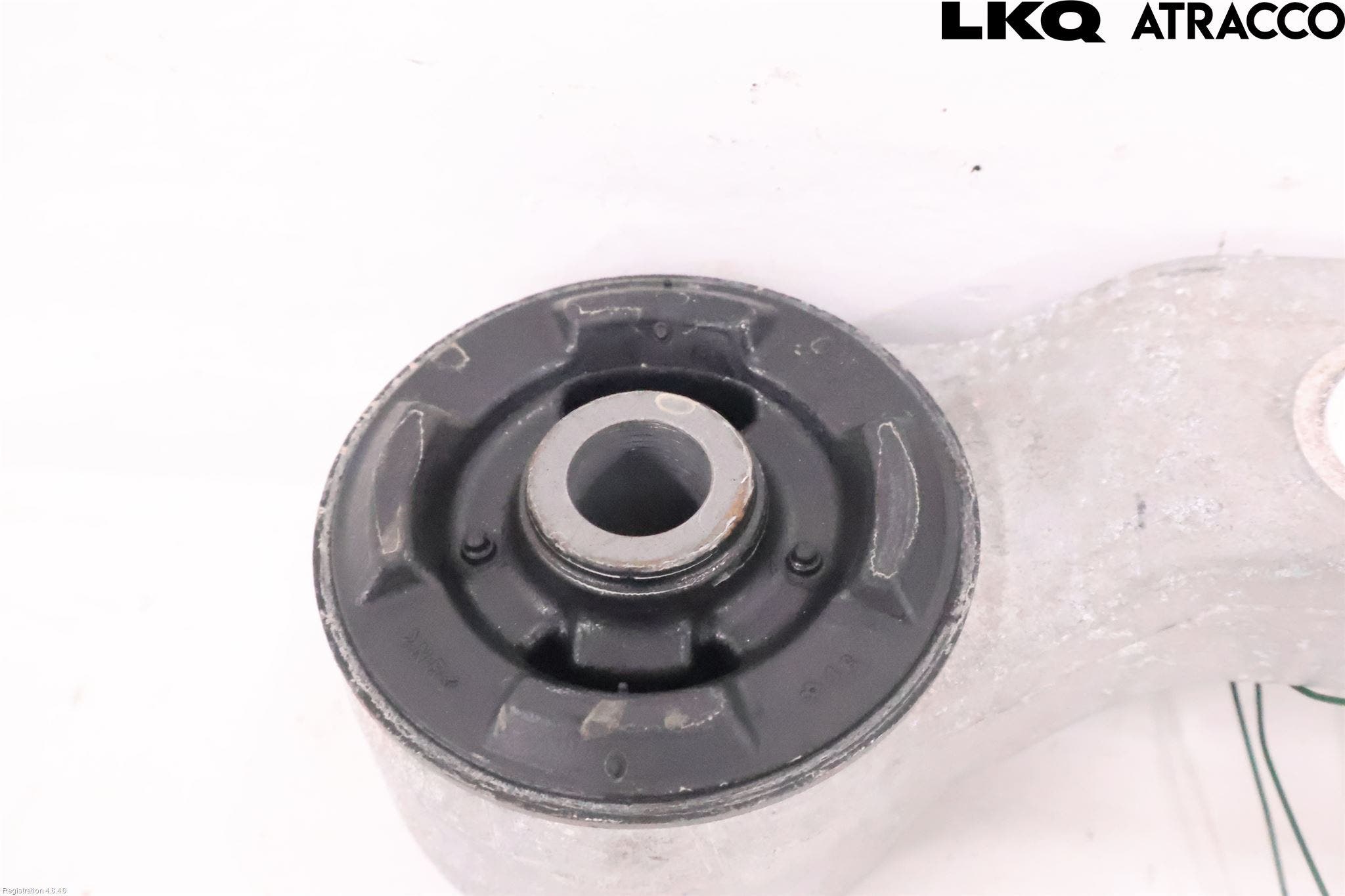 Lexus NX 340h/450h+ 21- Bakaxel Fäste