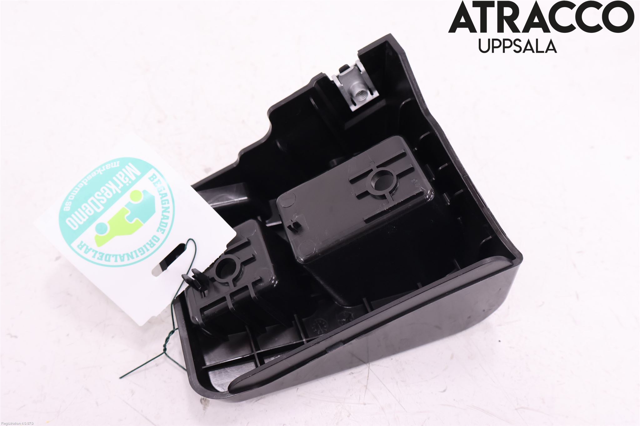 Tesla MODEL Y 21- Stötfångarfäste Bak Hö