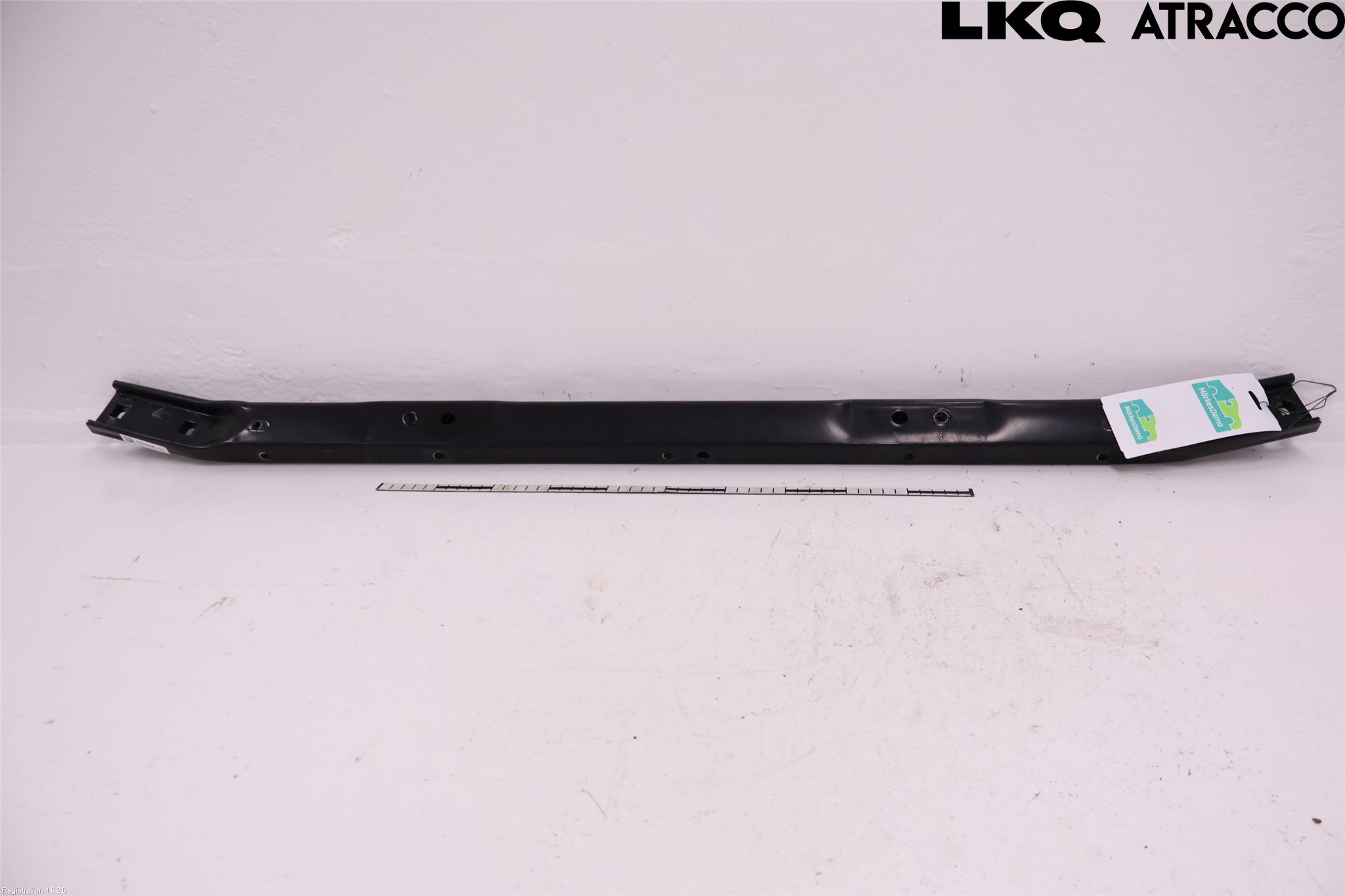 BMW 5 F10/F11/F18 09-17 Front Huvlåsplåt-Balk