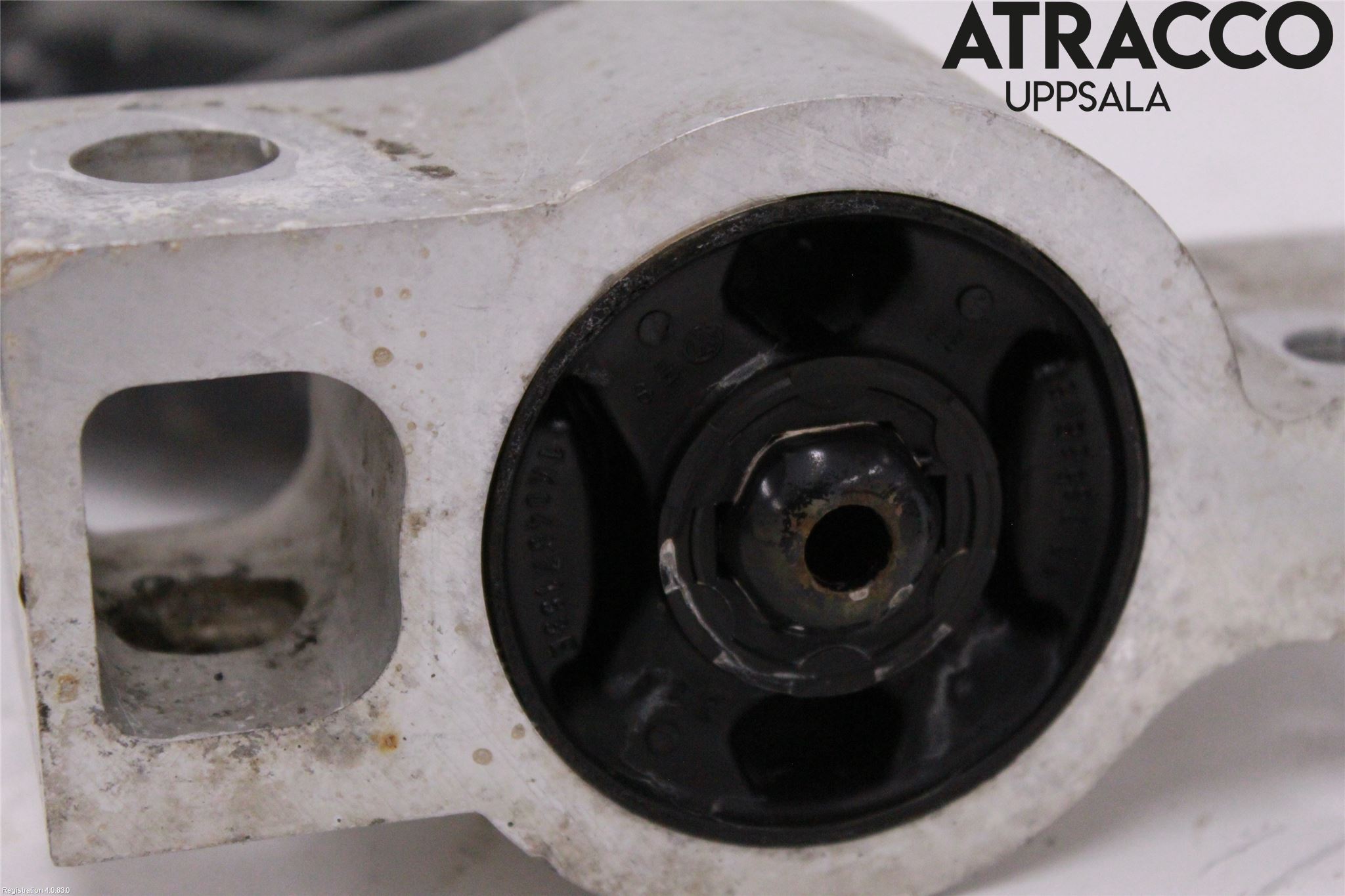 Skoda OCTAVIA (1Z) 05-13 Bärarm Fram Undre Vä