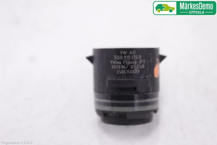 Volkswagen VW PASSAT 15-19 Parkeringshjälp Frontsensor