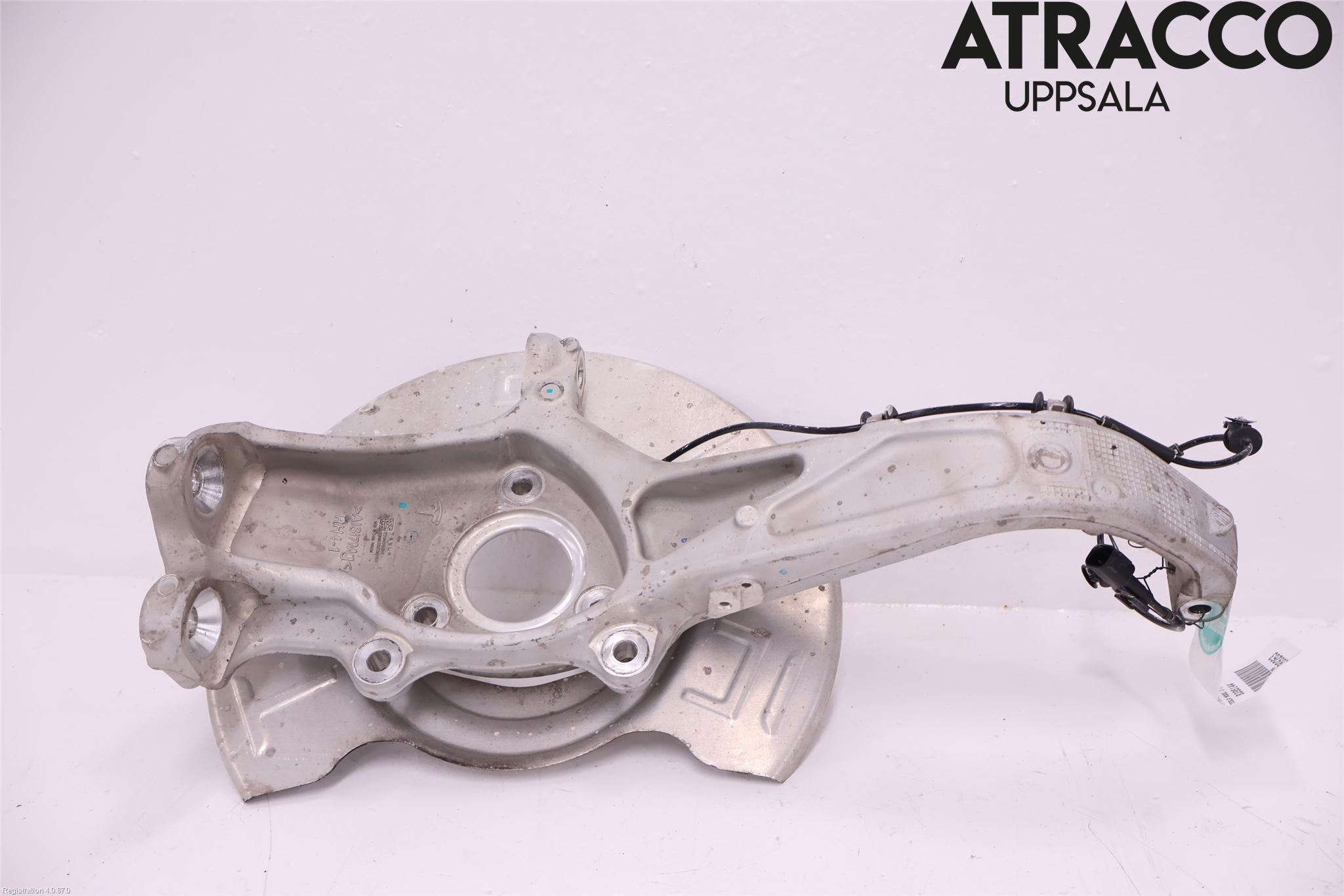 Tesla MODEL 3 17- Styrspindel Lagerhus Hö