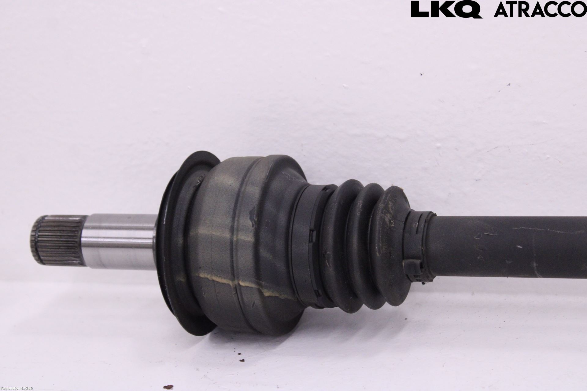 Mercedes-Benz MB E-KLASS (W213) 16-23 Drivaxel Bak Höger