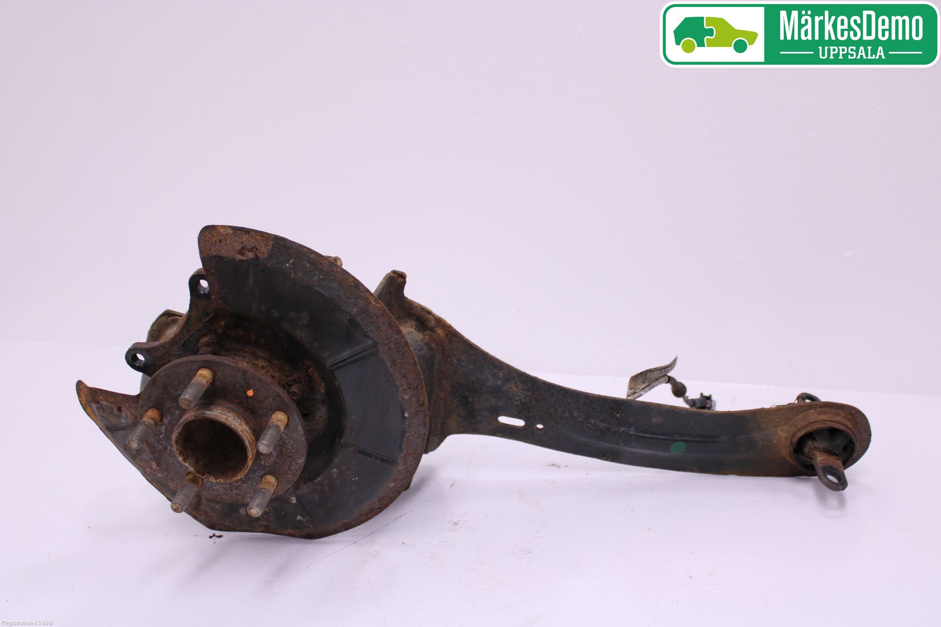 Volvo S40 08-12 Hjullagerhus-Spindel Hö B