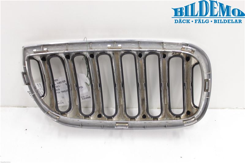 BMW X3 E83     03-10 Grilldel Vänster
