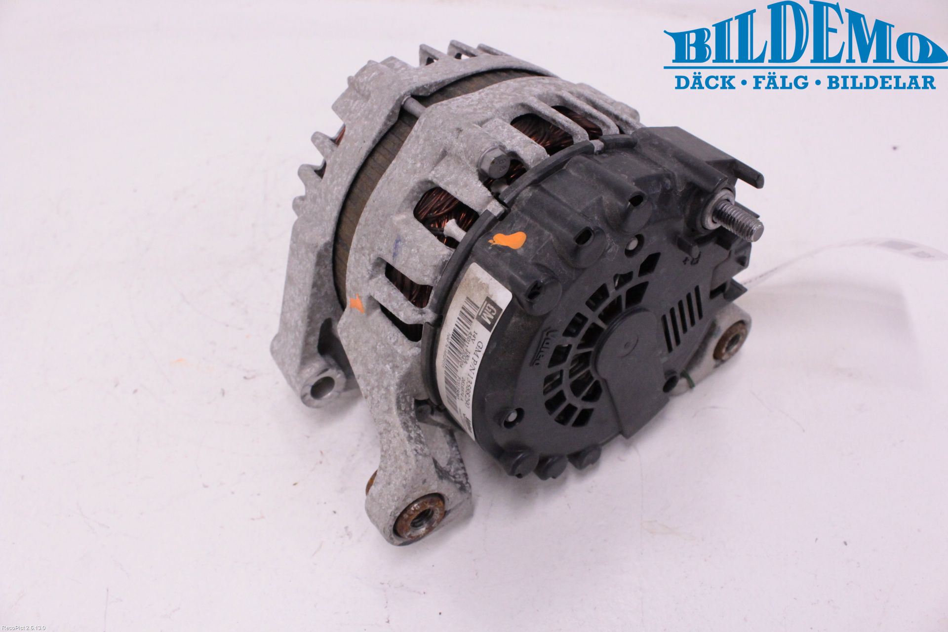 Opel ASTRA J 10-15 Generator