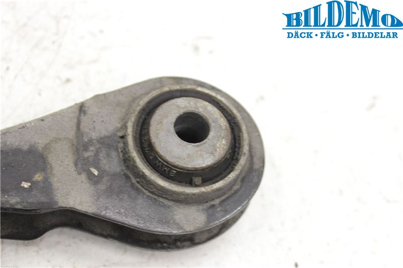 BMW 3 F30/F31/F80 12-19 Bärarm Bak Övre Vänster