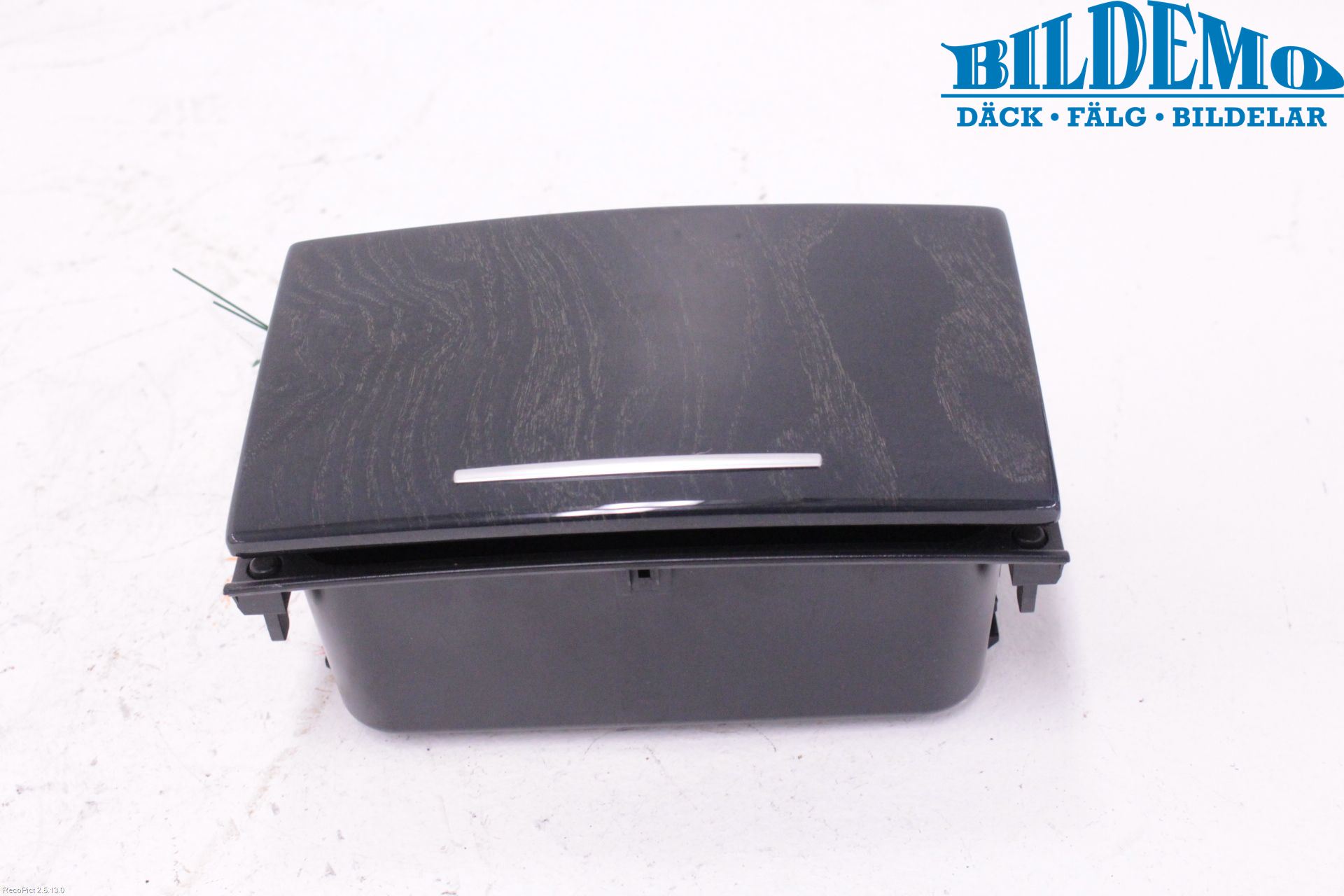 Mercedes-Benz MB CLS (C218/X218) 11-17 Instrumentbräda Förvaringsfack