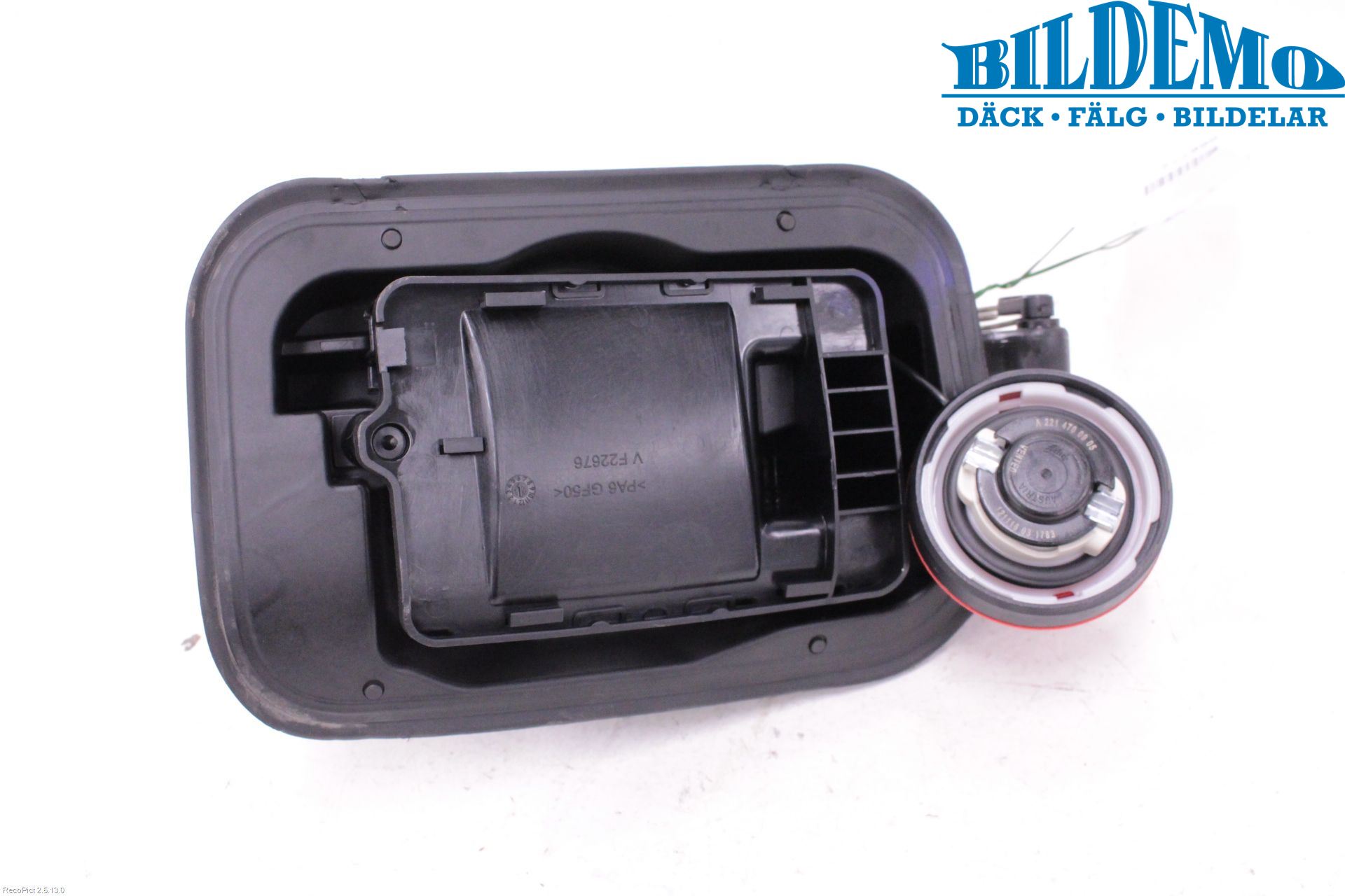 Mercedes-Benz MB CLS (C218/X218) 11-17 Tanklucka