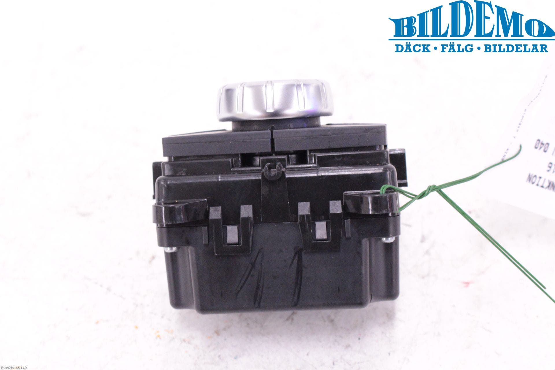 Mercedes-Benz MB E-KLASS (W212) 09-16 Strömställare Multifunktion