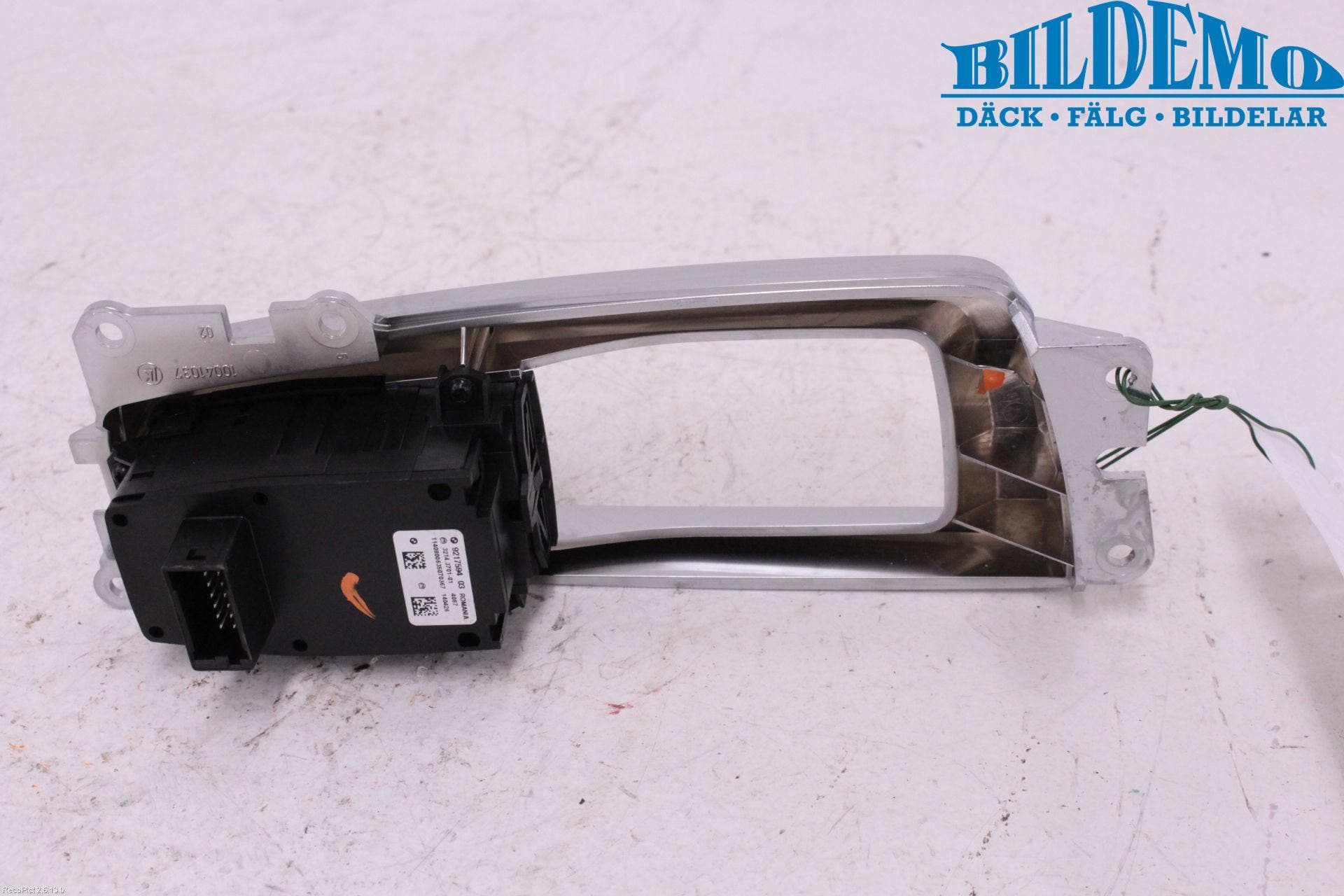 BMW 5 F10/F11/F18 09-17 Strömställare Parkeringsbroms