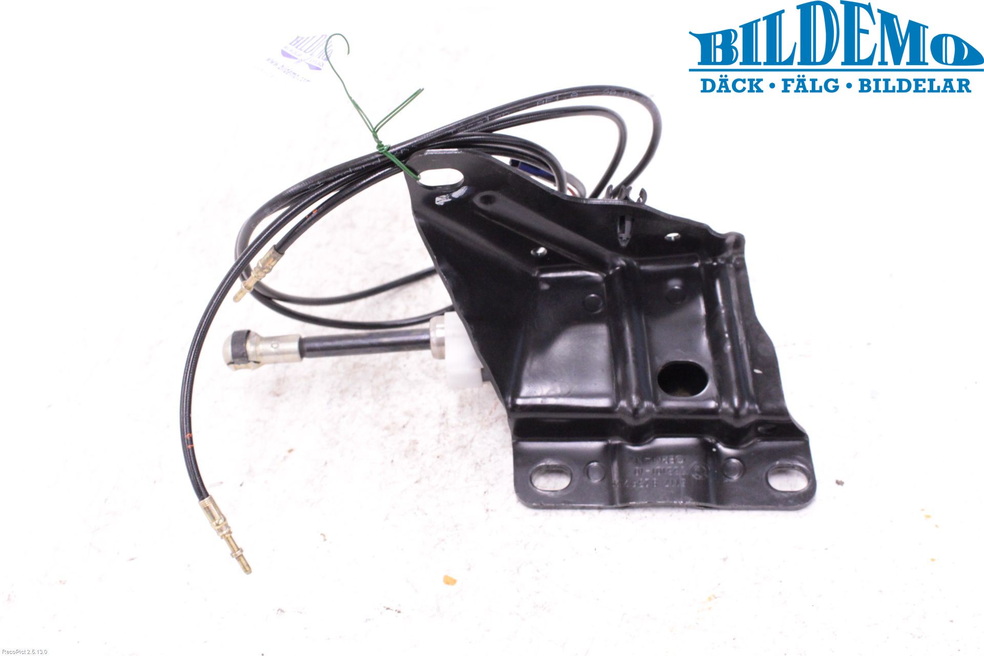 BMW 3 E46      98-05 Gasfjäder Baklucka