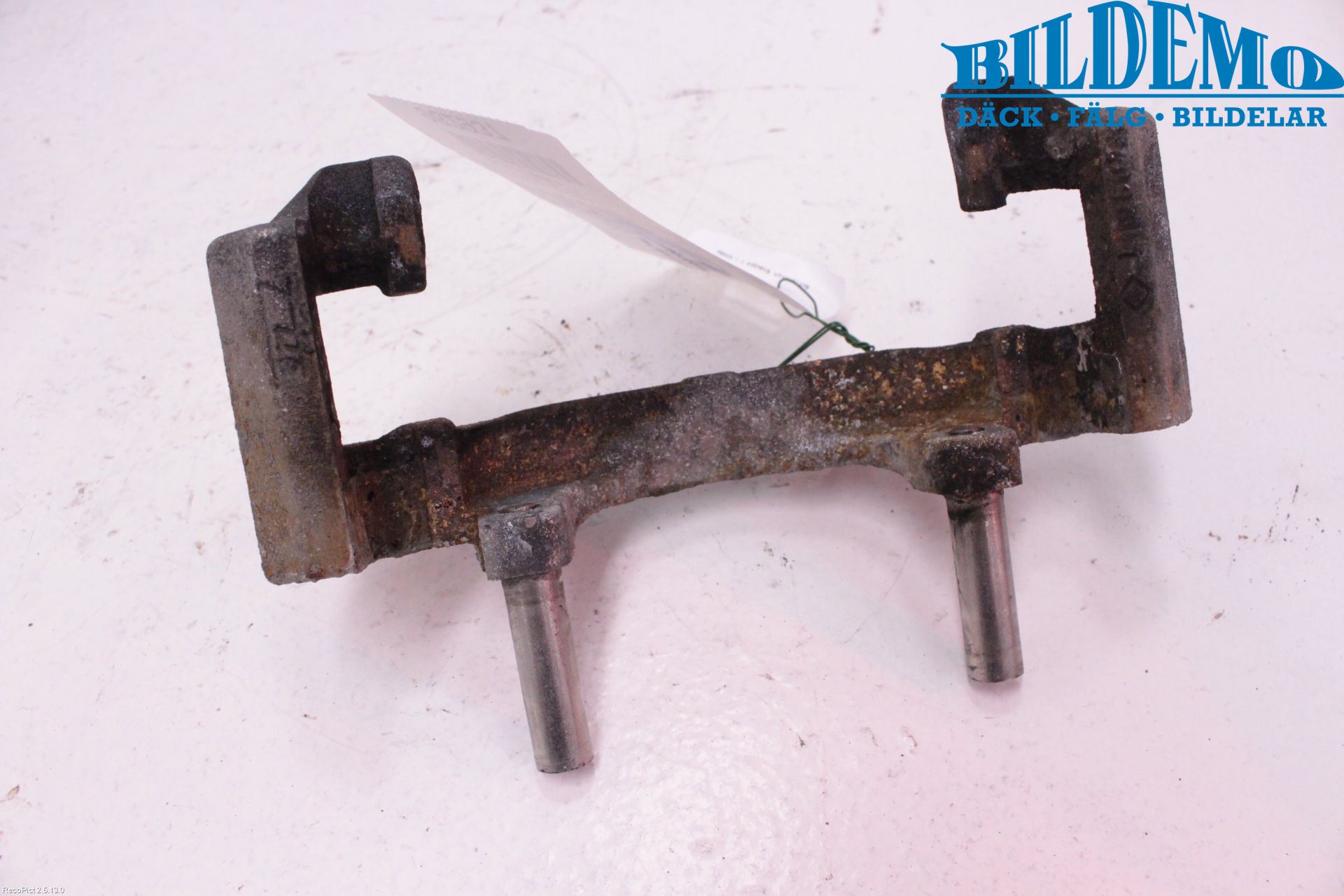 Opel CORSA E 15-19 Bromsokshållare