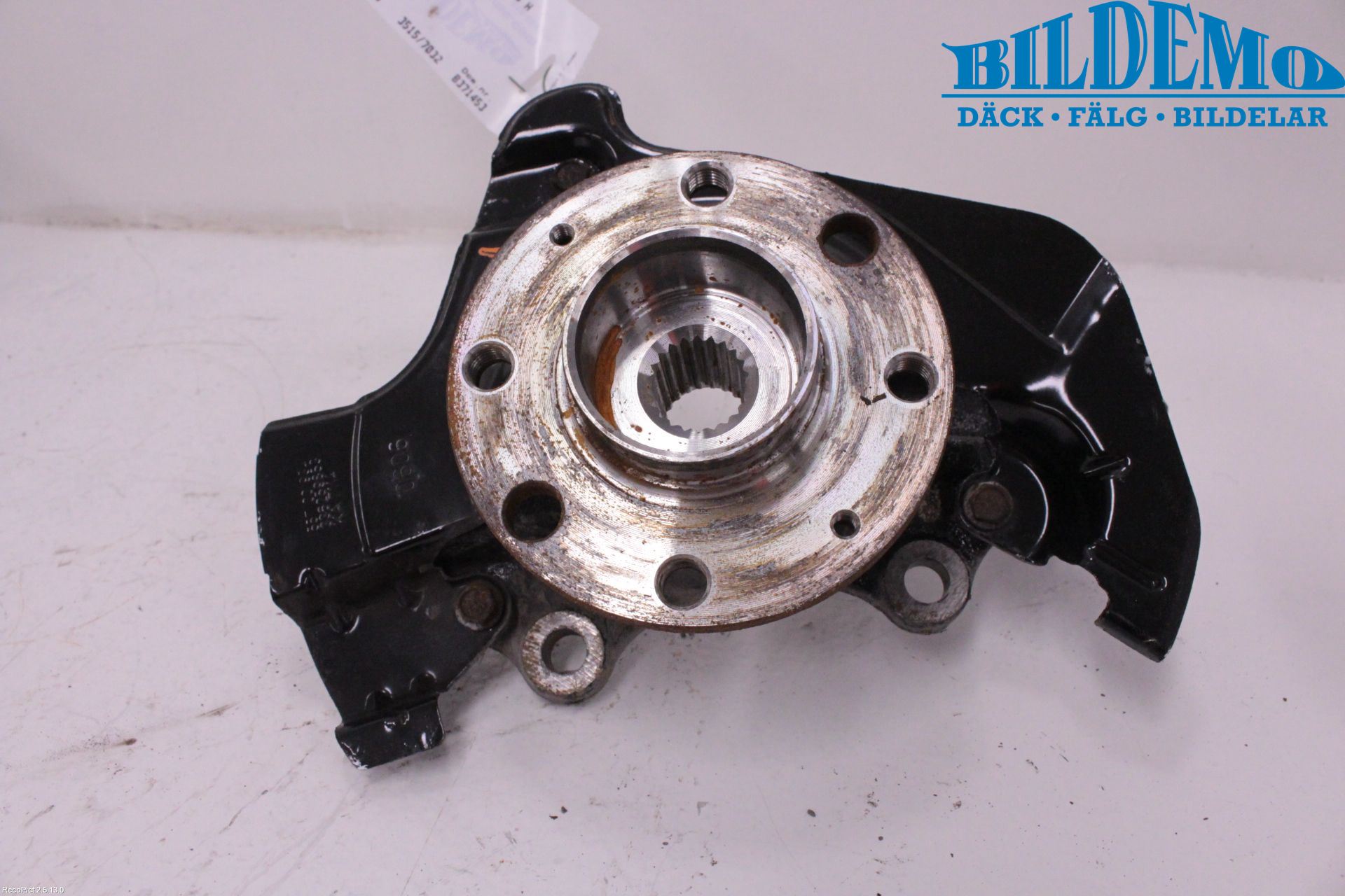 Opel CORSA E 15-19 Styrspindel Lagerhus Hö