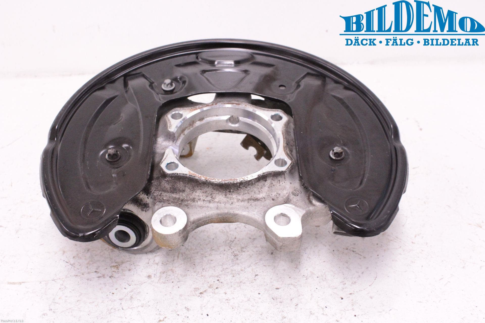 Mercedes-Benz MB E-KLASS (W213) 16-23 Hjullagerhus-Spindel Vä B