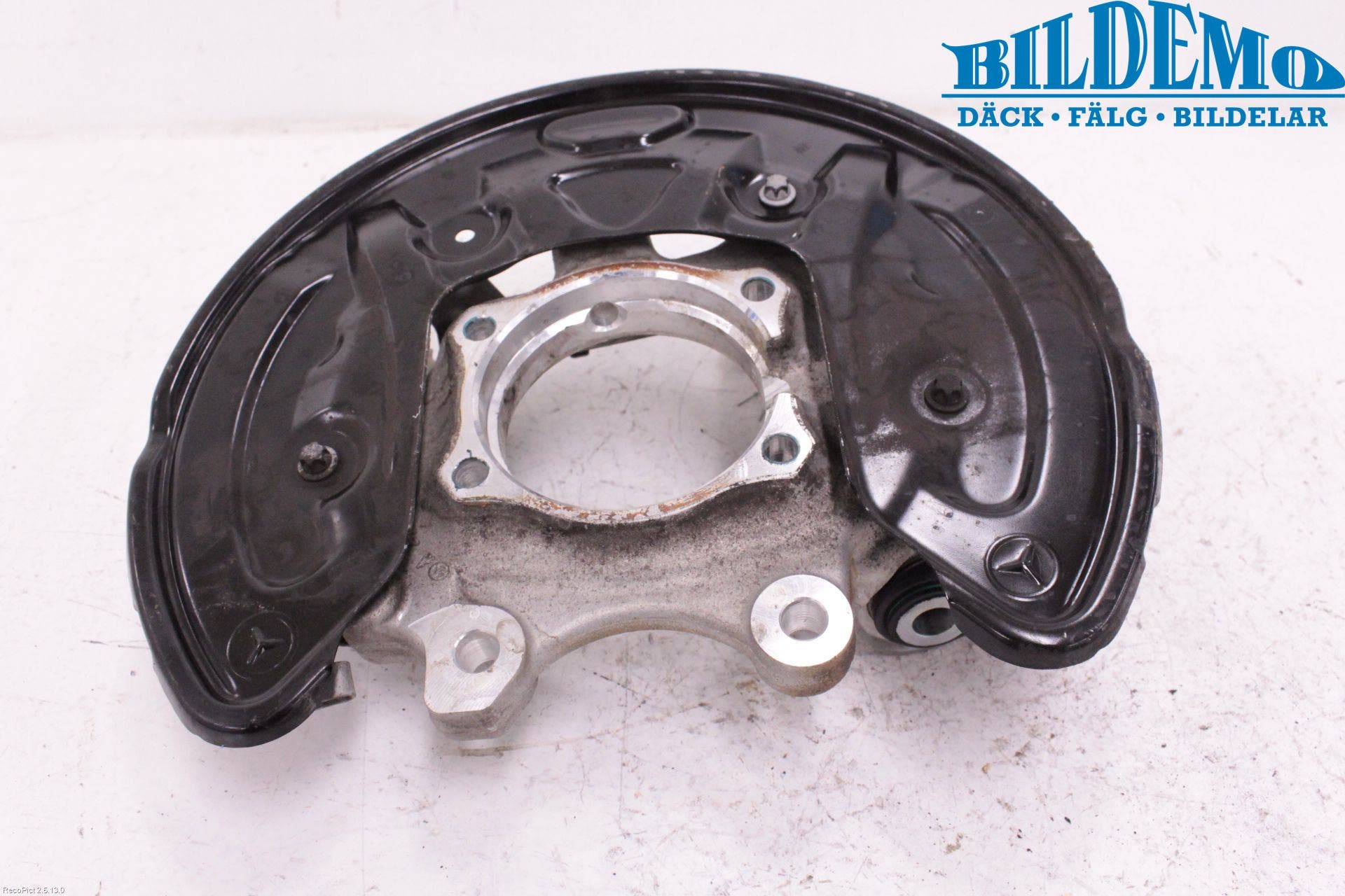 Mercedes-Benz MB E-KLASS (W213) 16-23 Hjullagerhus-Spindel Hö B