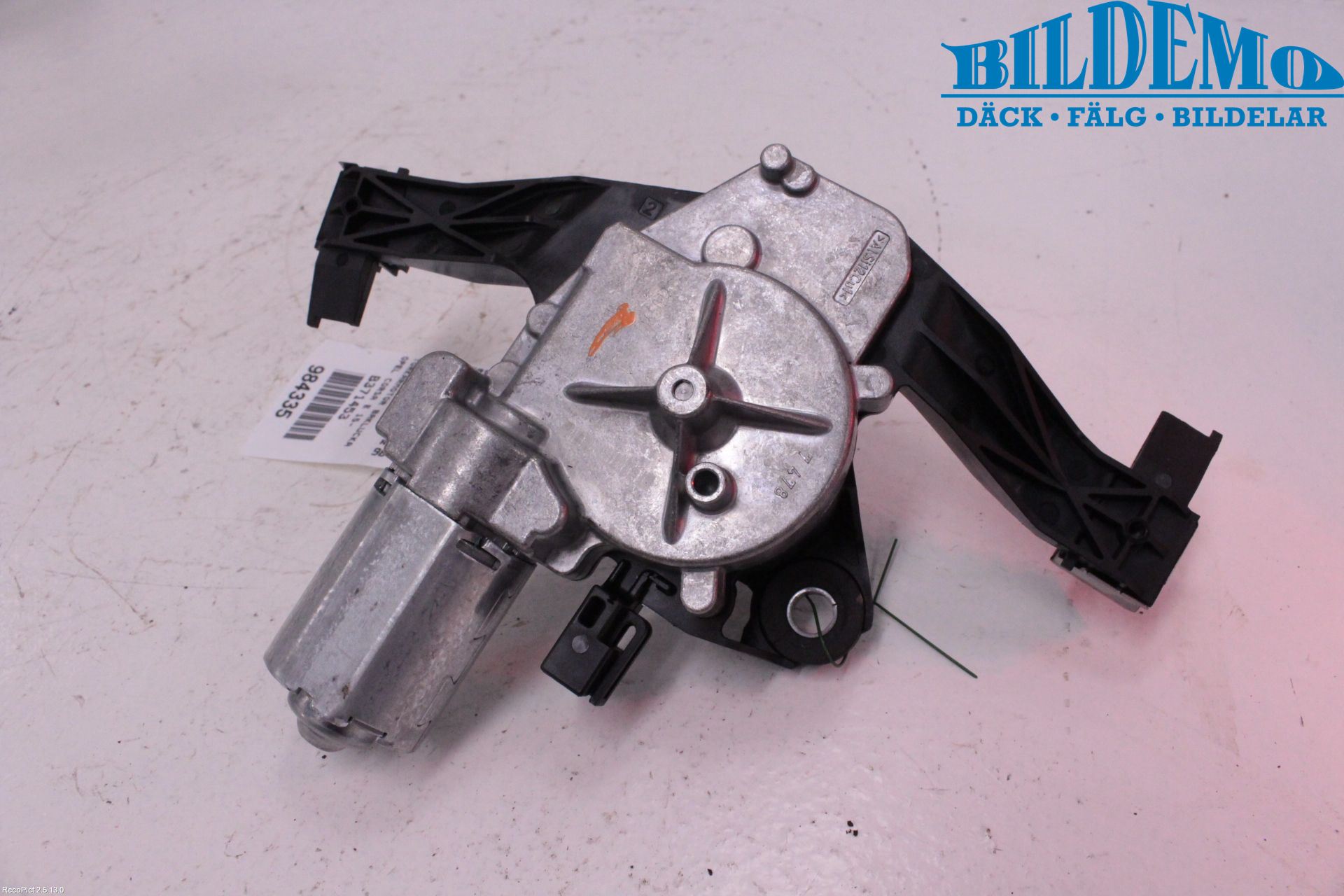 Opel CORSA E 15-19 Torkarmotor Baklucka