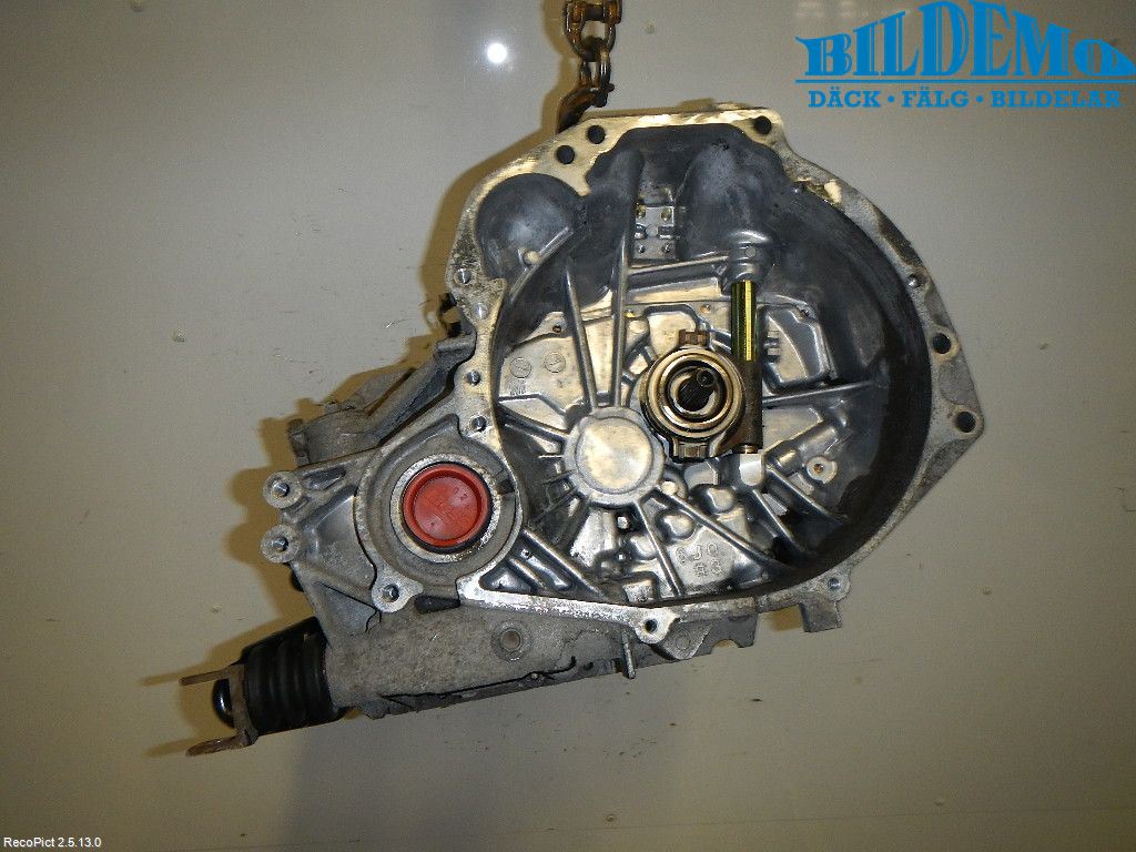 Nissan ALMERA    00-06 Växellåda Man 5 Vxl