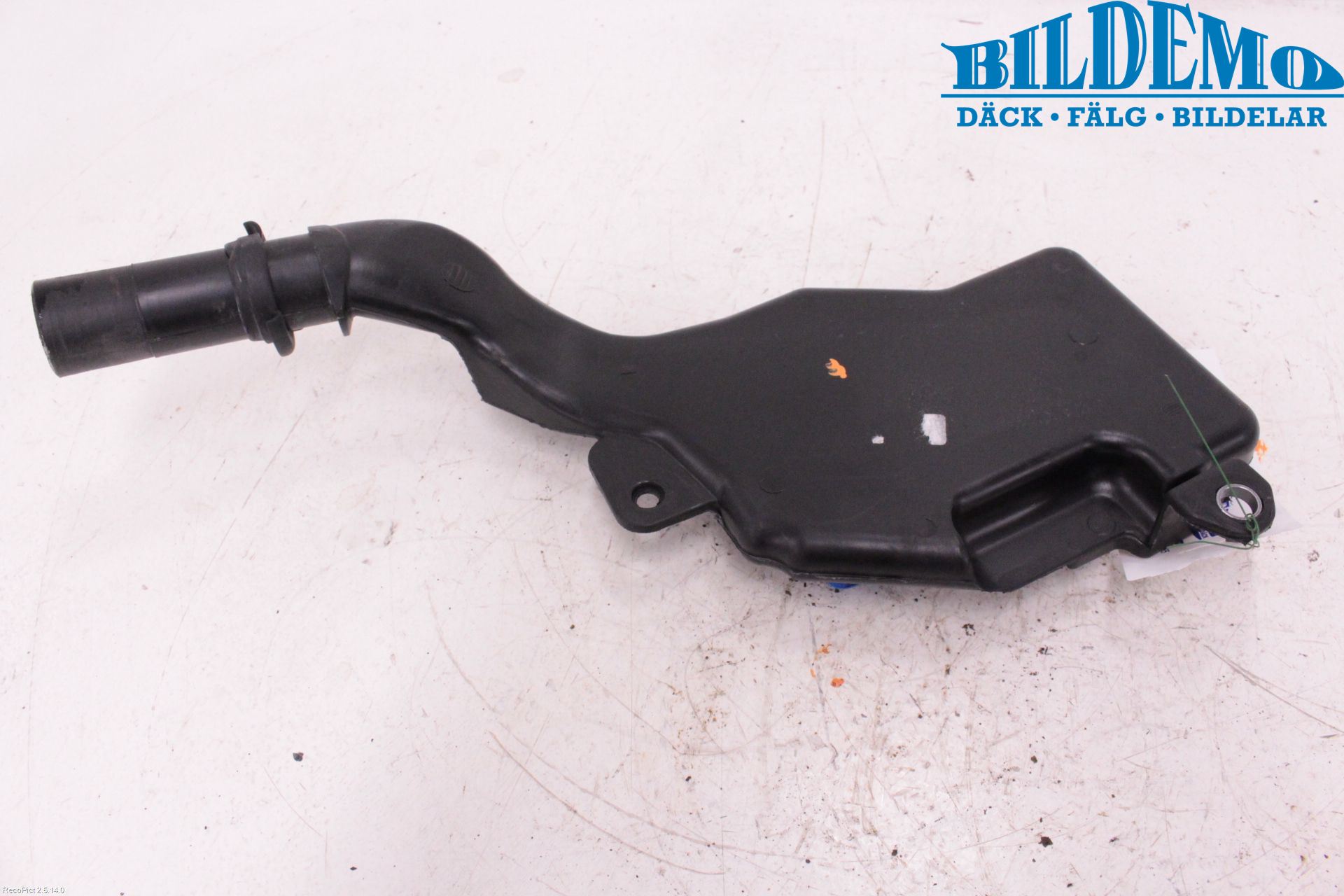 Audi A4 12-15 Spolartank Vindruta-Strål