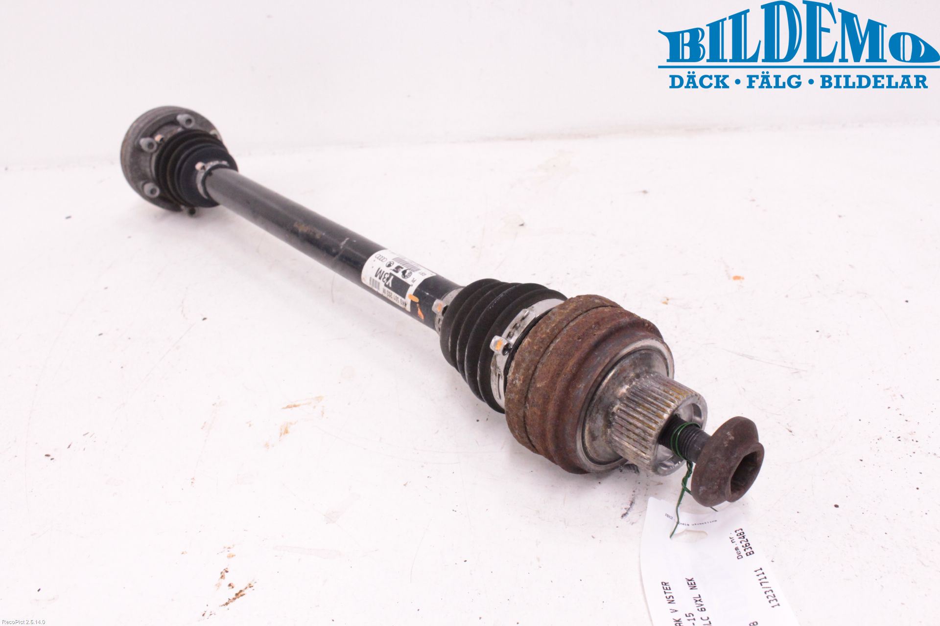 Audi A4 12-15 Drivaxel Bak Vänster