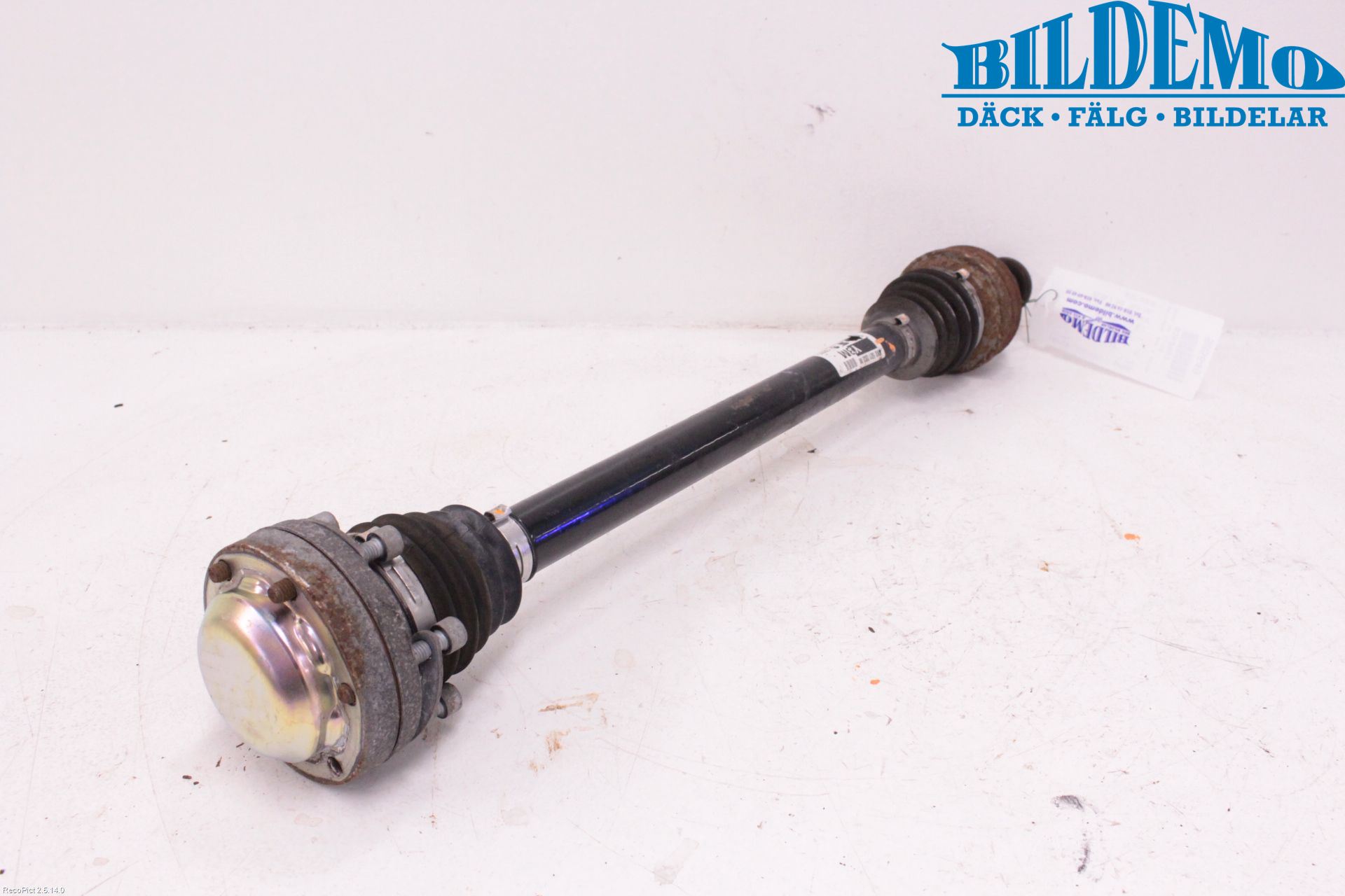 Audi A4 12-15 Drivaxel Bak Vänster