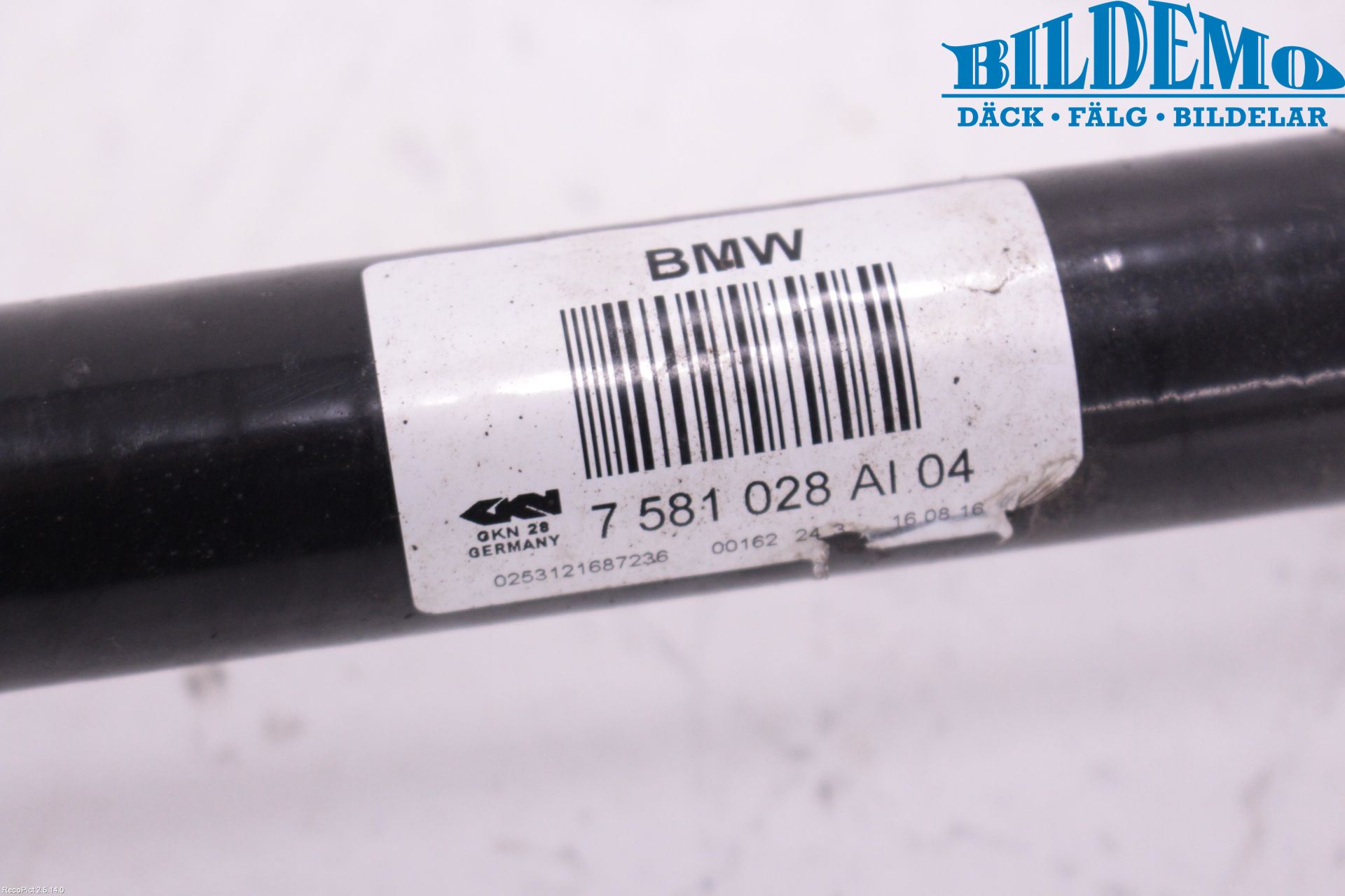 BMW 5 F10/F11/F18 09-17 Drivaxel Bak Höger