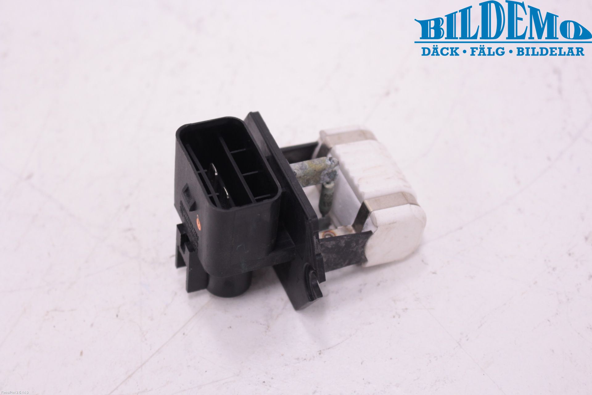 Kia CEED 12-18 Relä Kylfläkt