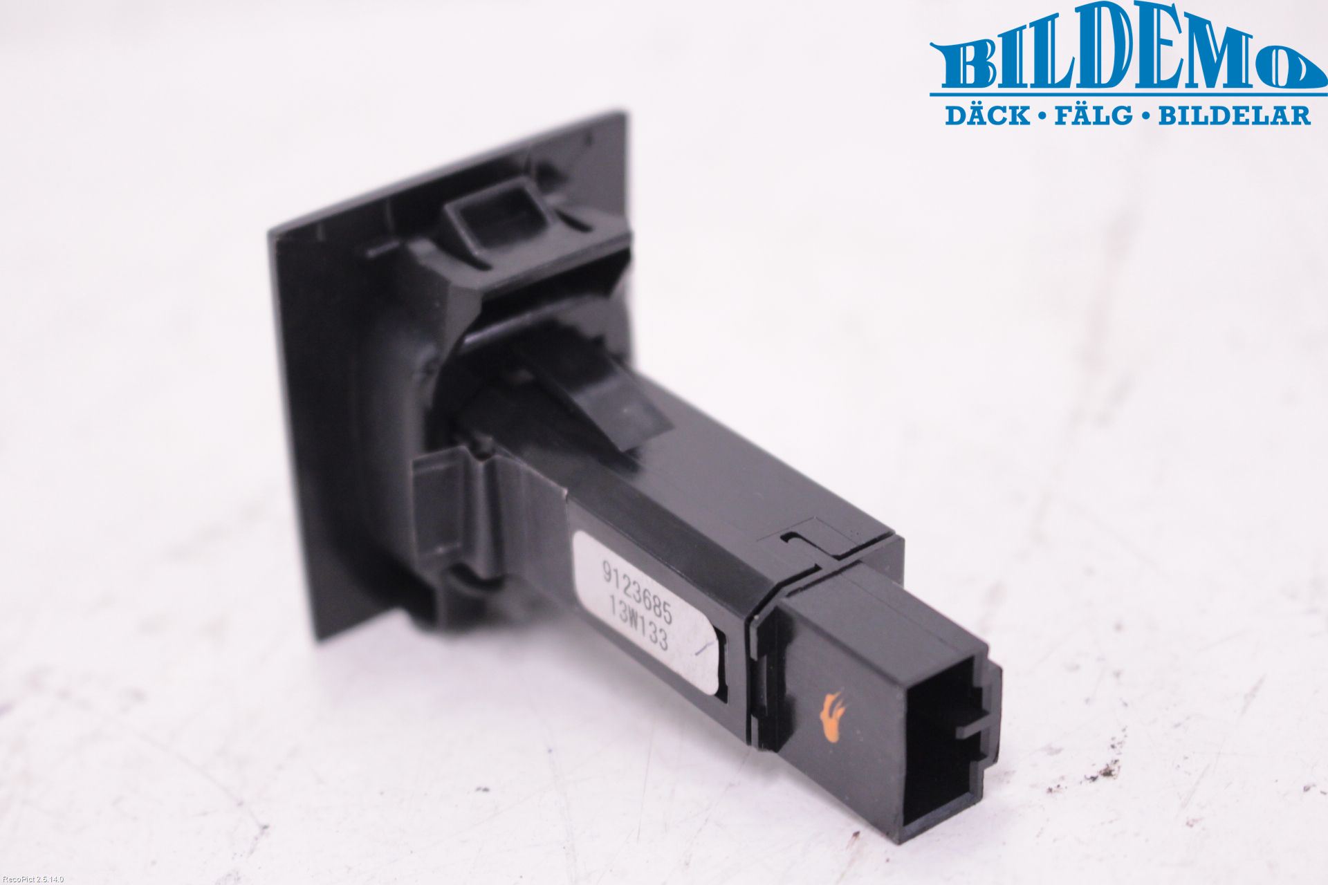 Volvo XC70 14-16 Strömställare Varnings