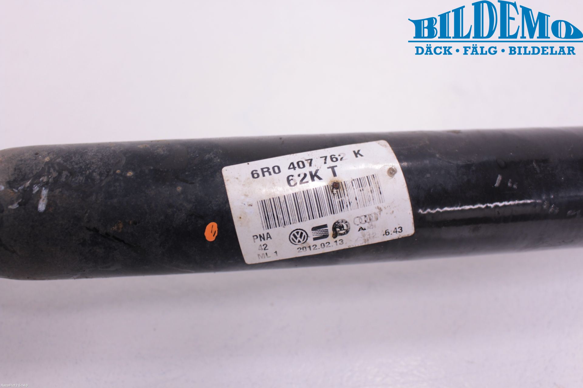 Volkswagen VW POLO 10-17 Drivaxel Fram Höger