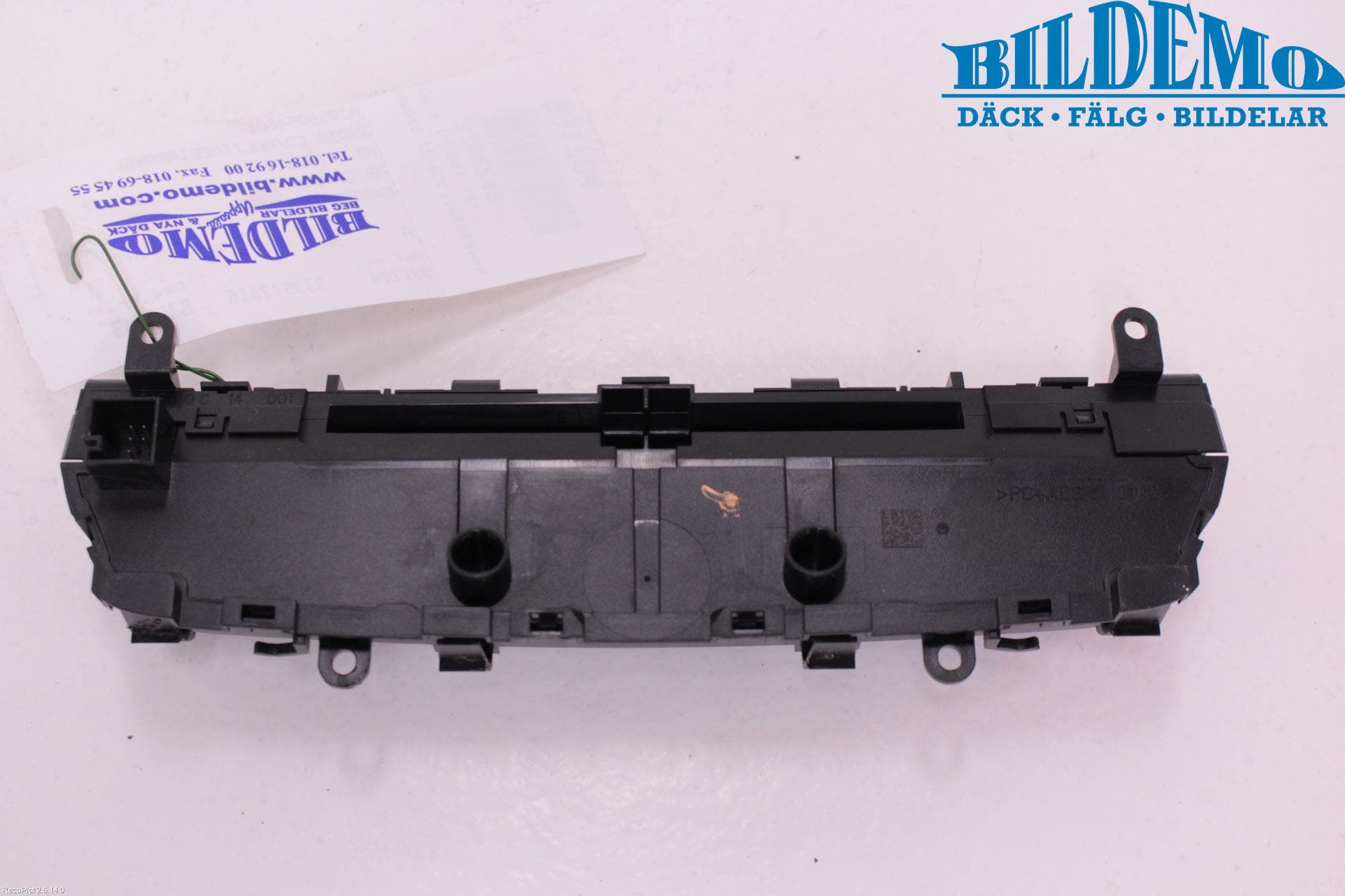 Mercedes-Benz MB C-KLASS (W205) 14-21 Cd Radio - Multimediapanel