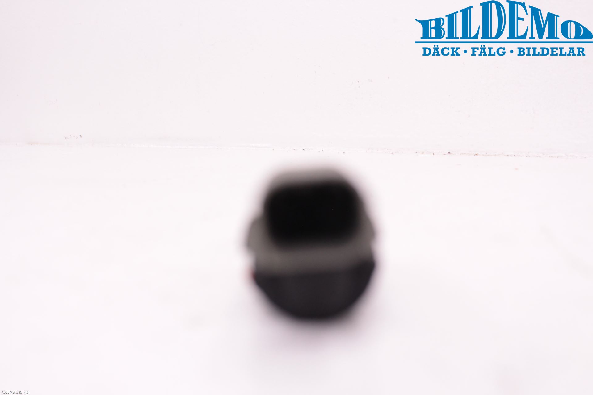 BMW 7 E65/66    00-08 Parkeringshjälp Frontsensor