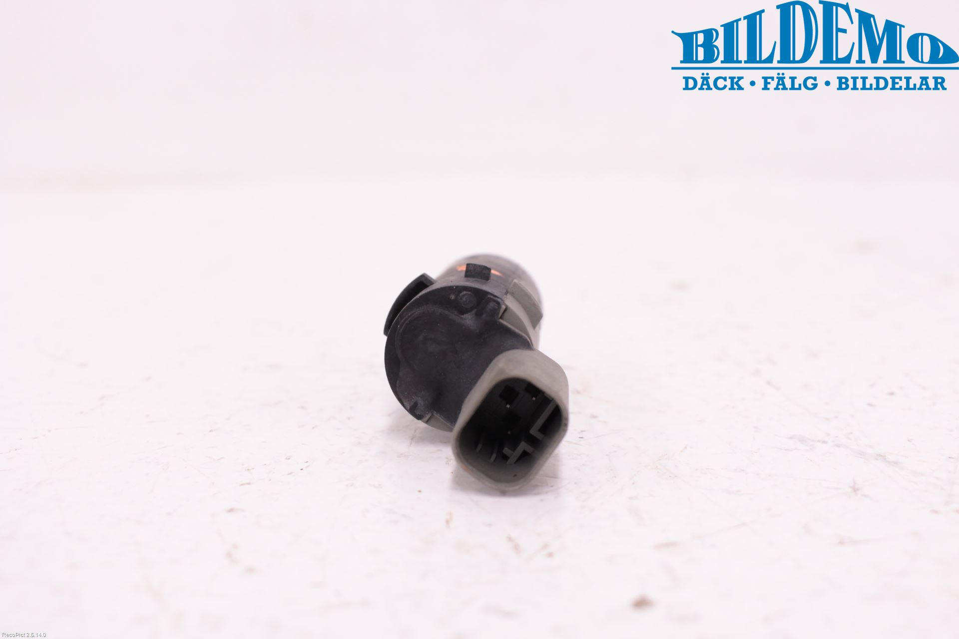 BMW 7 E65/66    00-08 Parkeringshjälp Frontsensor