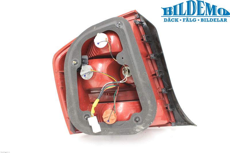 Kia CERATO Bakljus Höger