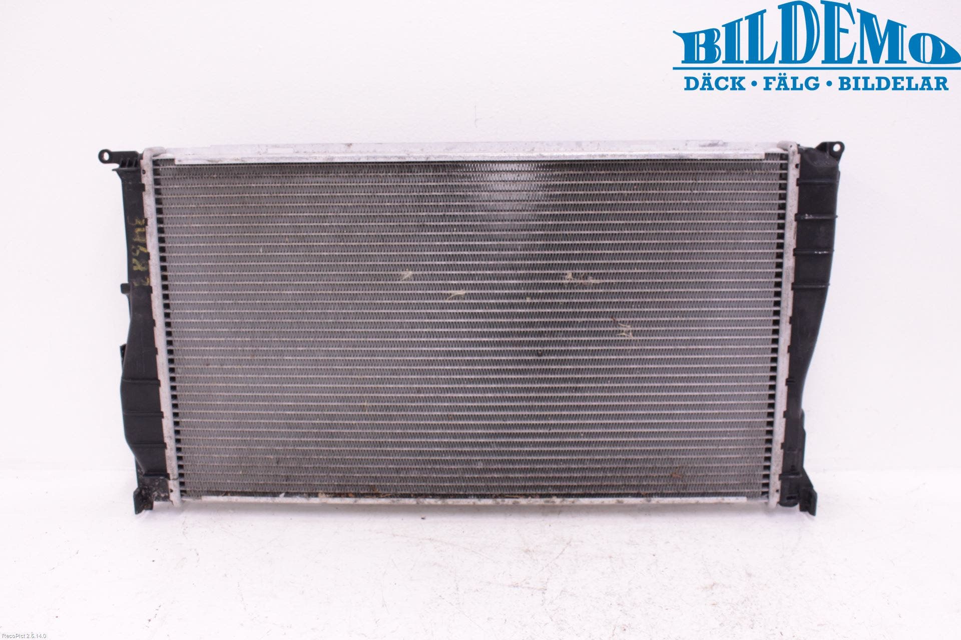 BMW 1 E87/81 5D/3D 03-11 Kylare Aut