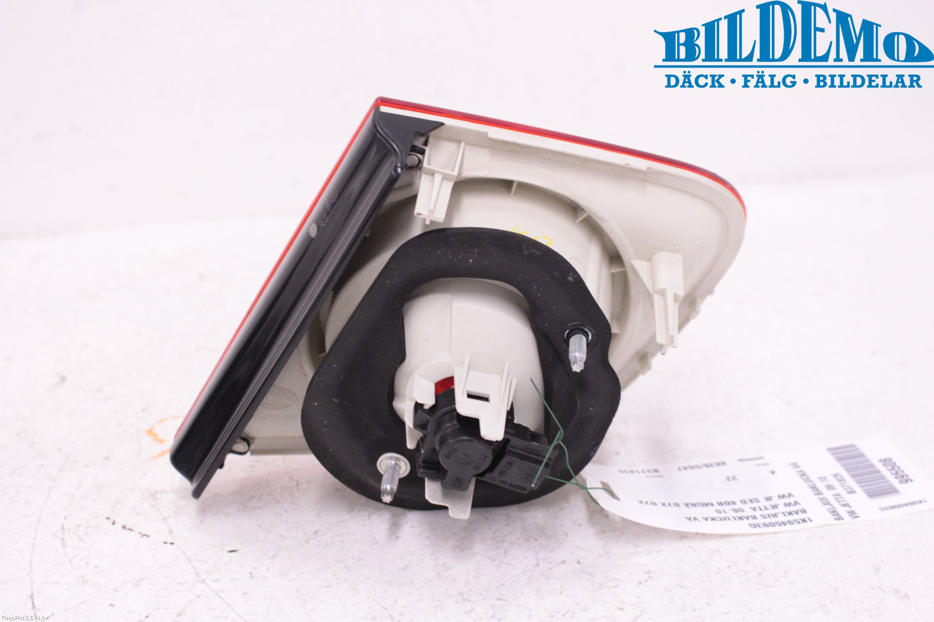 Volkswagen VW JETTA V 06-10 Bakljus Lucka Vä