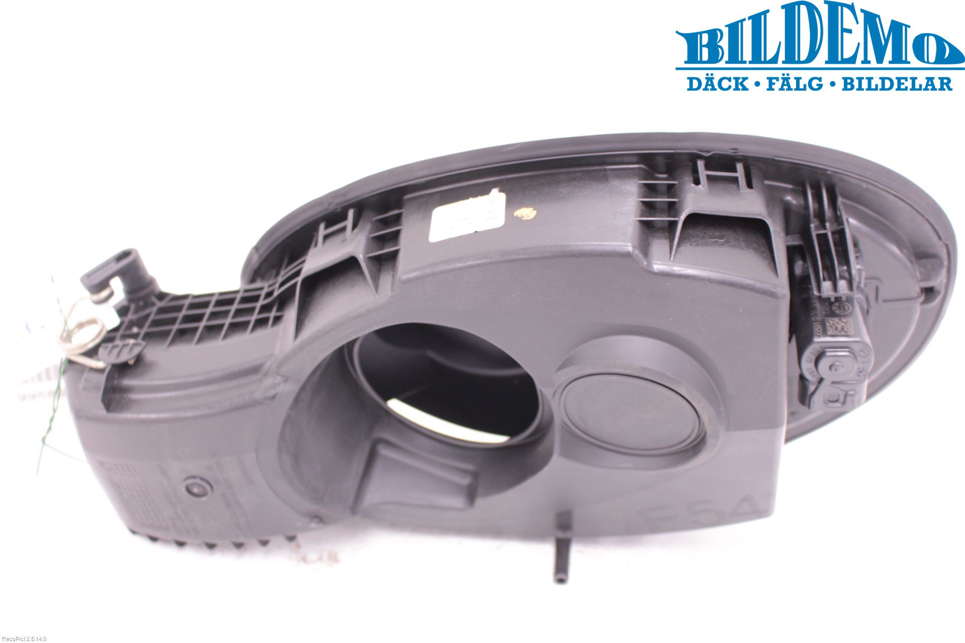 Mini COOPER CLUBMAN F54 16- Tanklucka